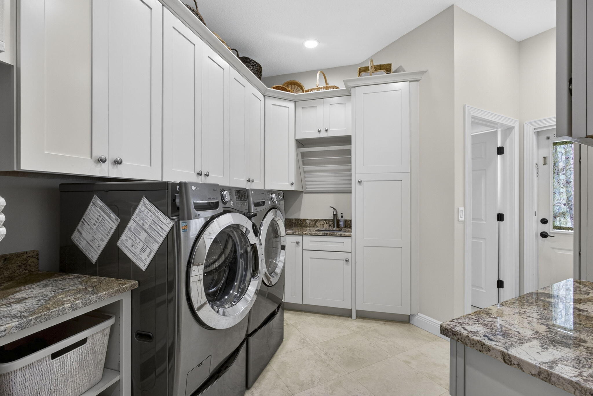8704 Wendy Lane E Property Photo 21