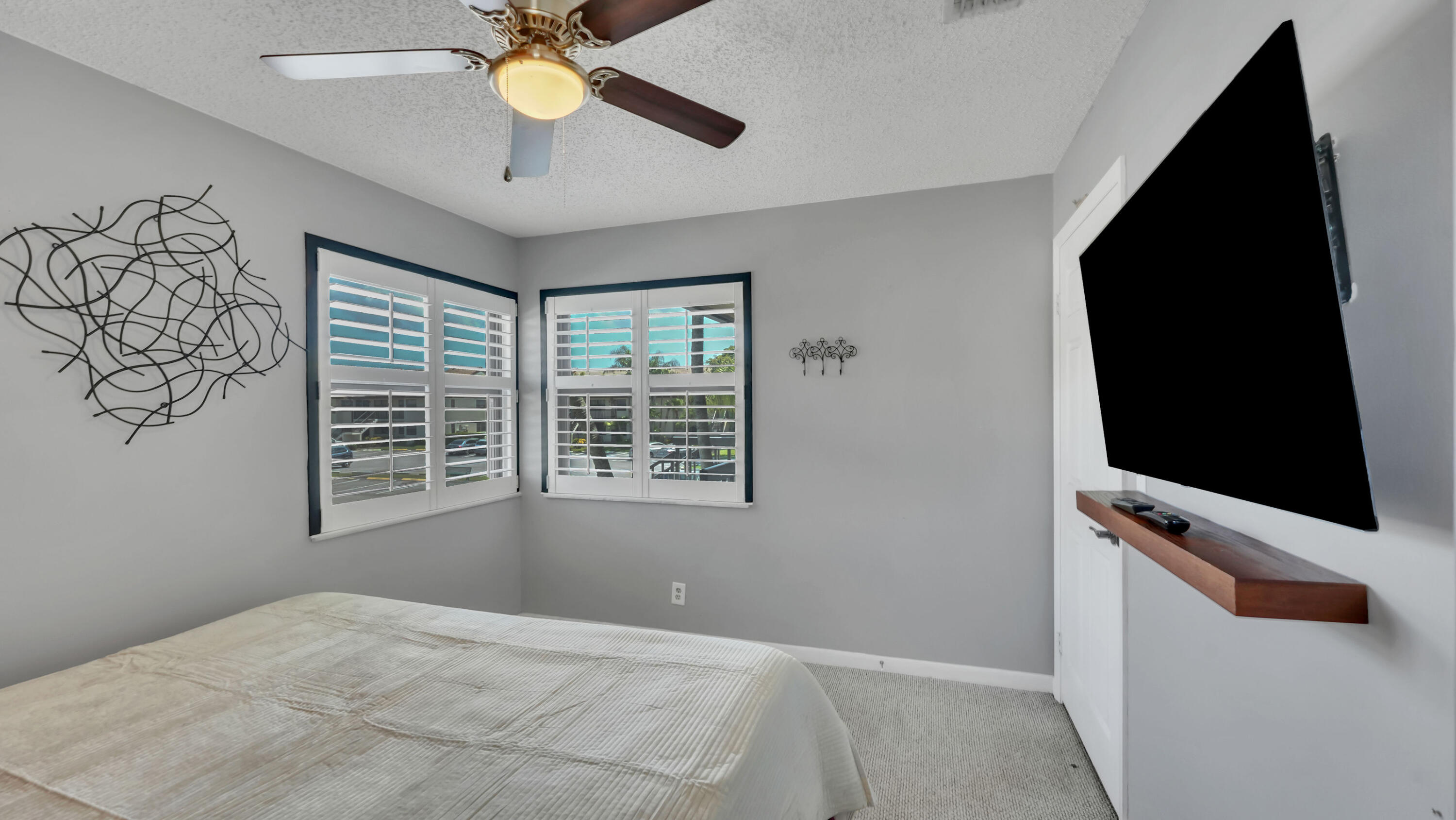 7618 Tahiti Lane 206 Property Photo 2