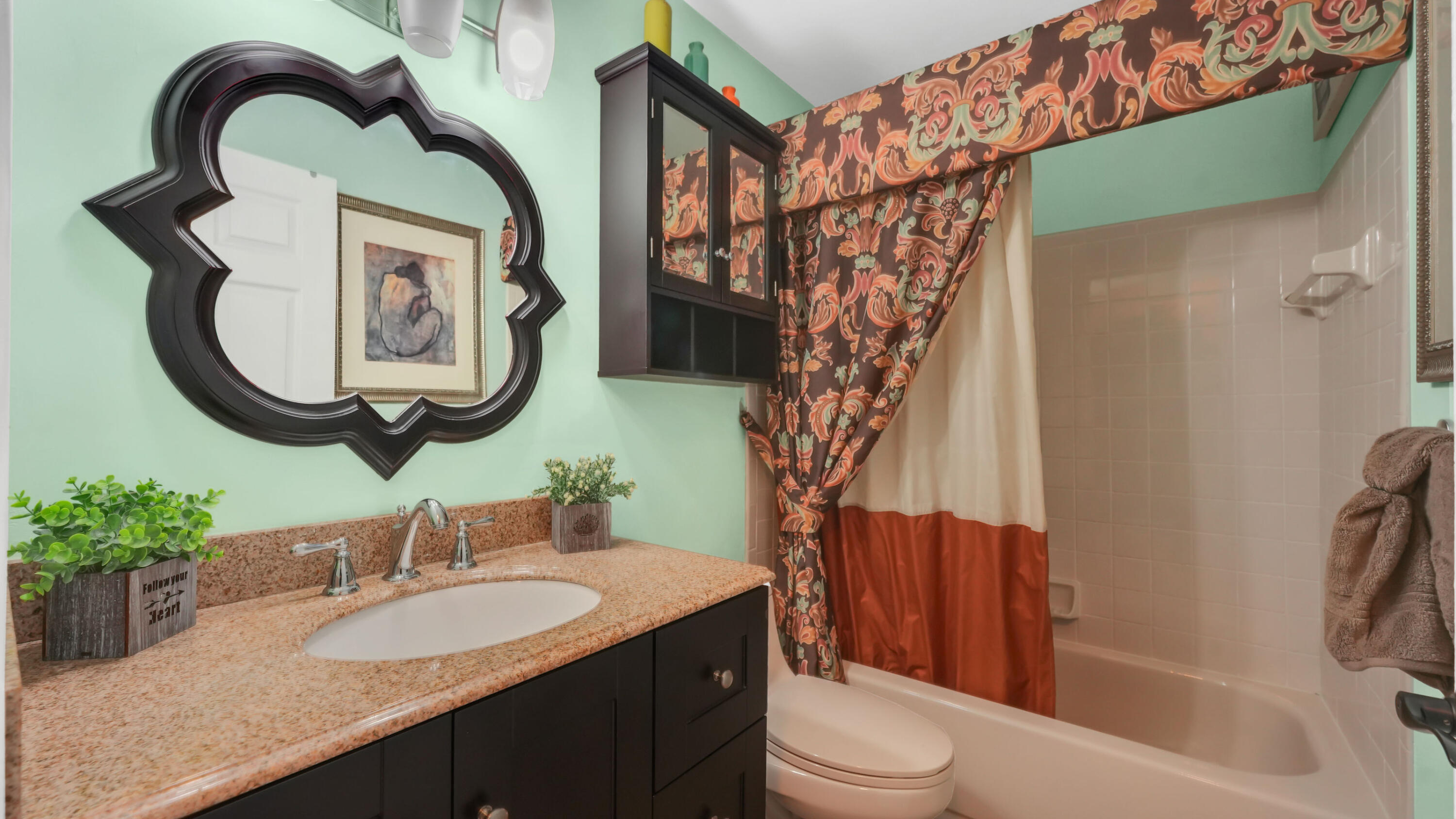 7618 Tahiti Lane 206 Property Photo 4