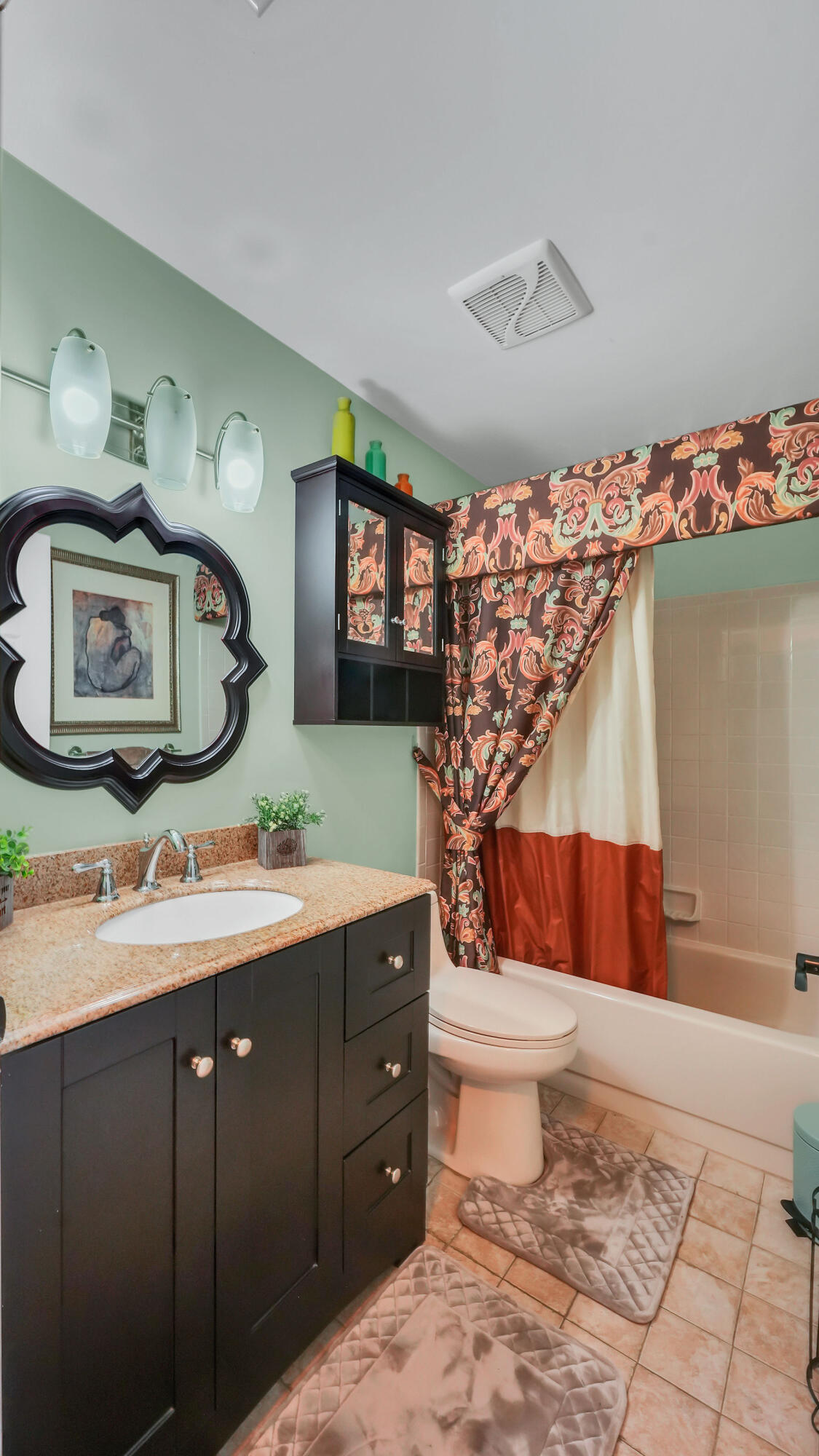 7618 Tahiti Lane 206 Property Photo 5