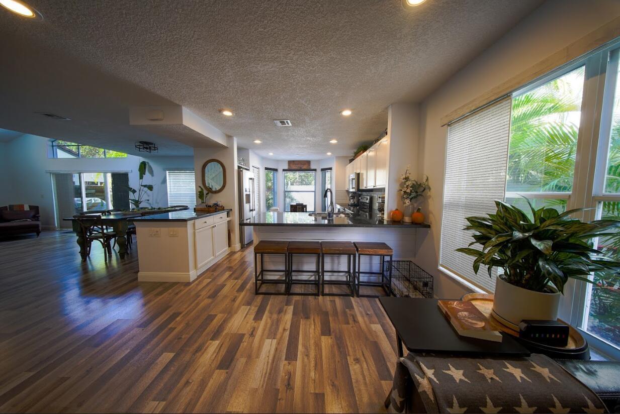 6359 Harbour Star Drive Property Photo 8