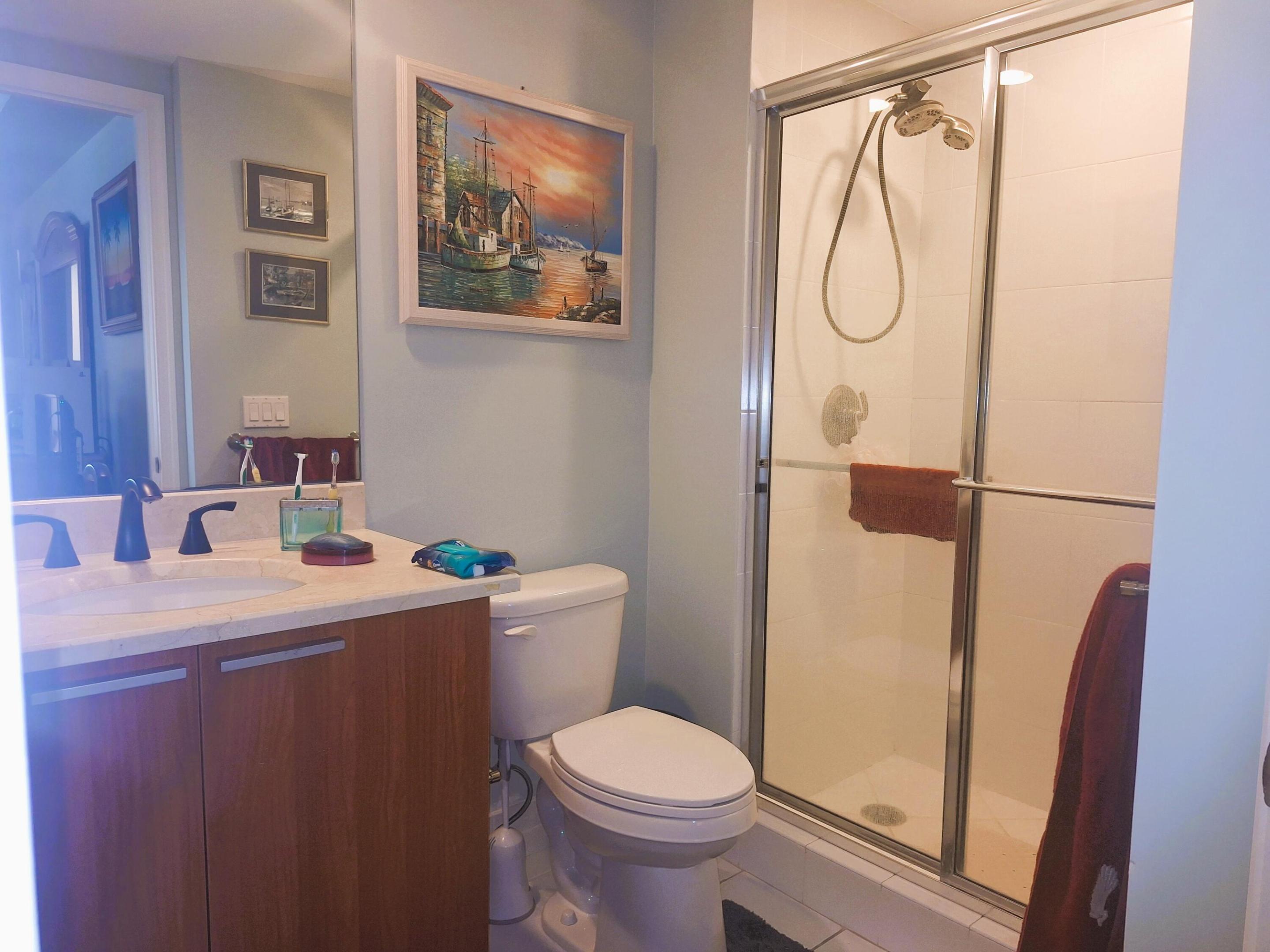 2650 Lake Shore Drive 1705 Property Photo 24