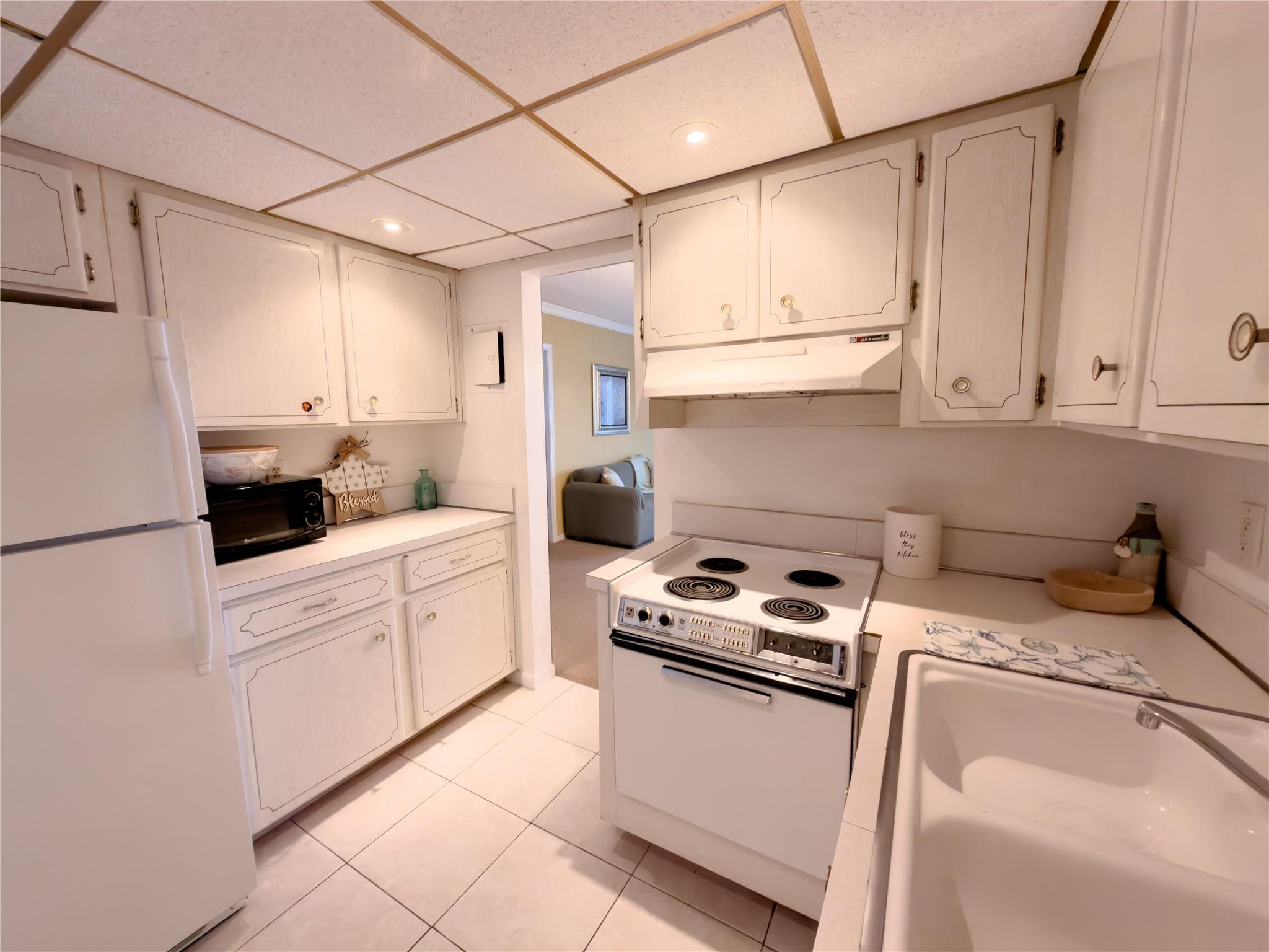 412 S Cypress Road 225 Property Photo 12