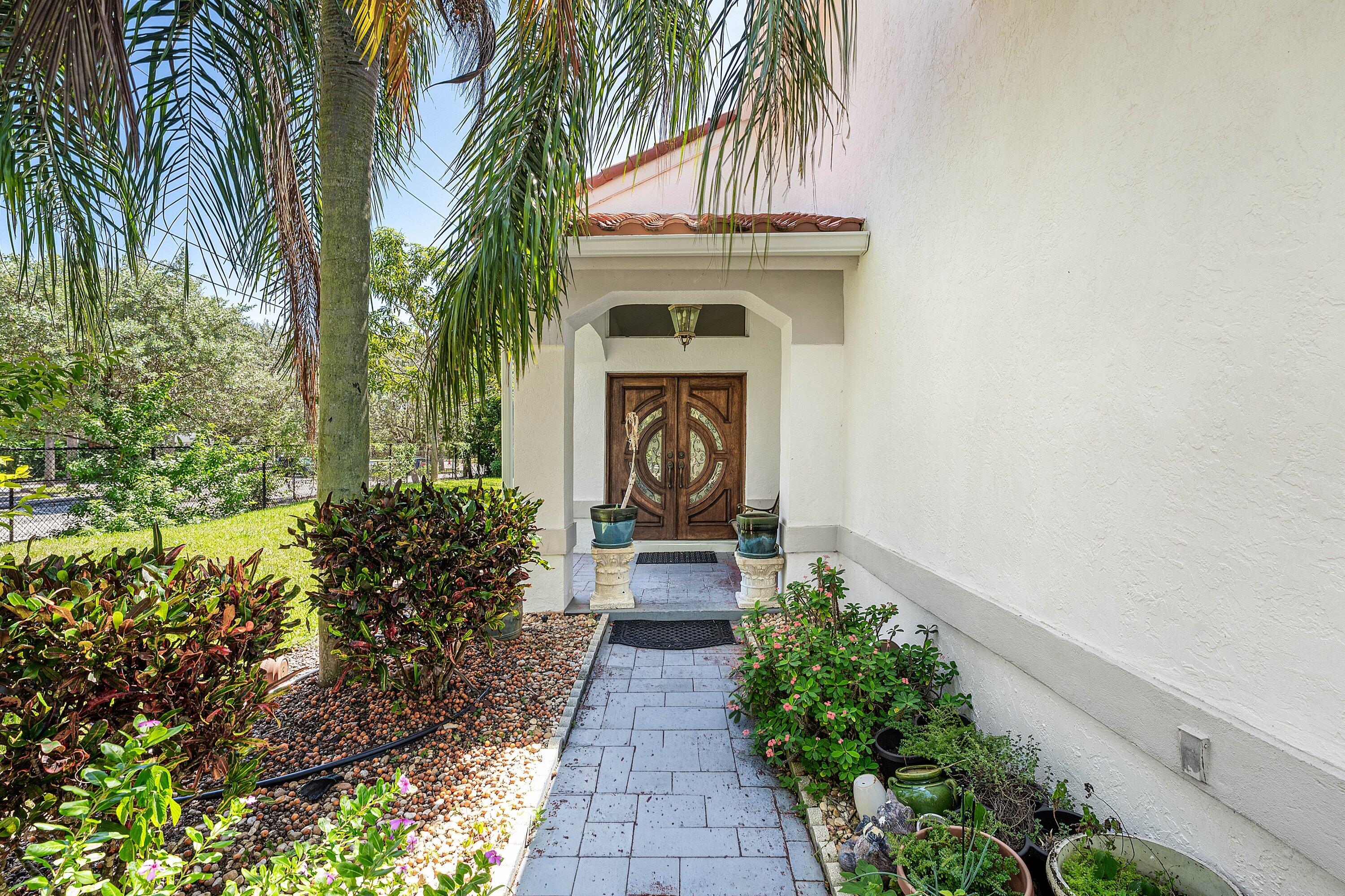 2350 Nw 5th Avenue Property Photo 4