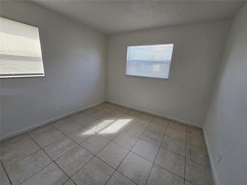 401 Sw 13th Place 721 Property Photo 2