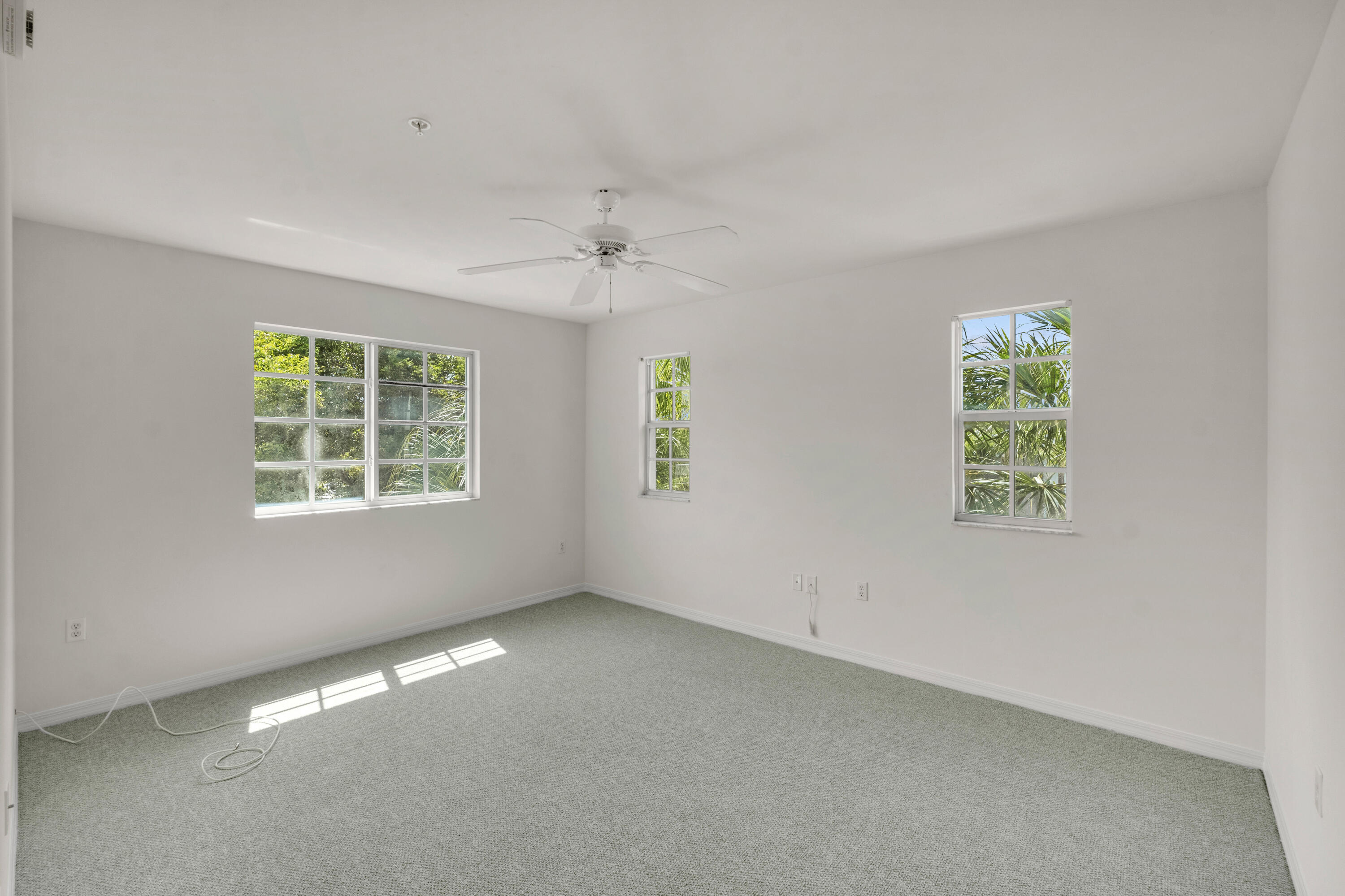520 Sw 111th Avenue 301 Property Photo 10