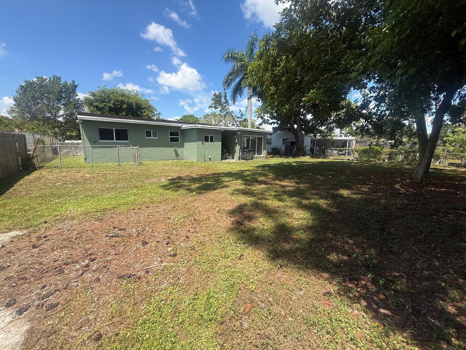 630 E Dayton Circle Property Photo 18