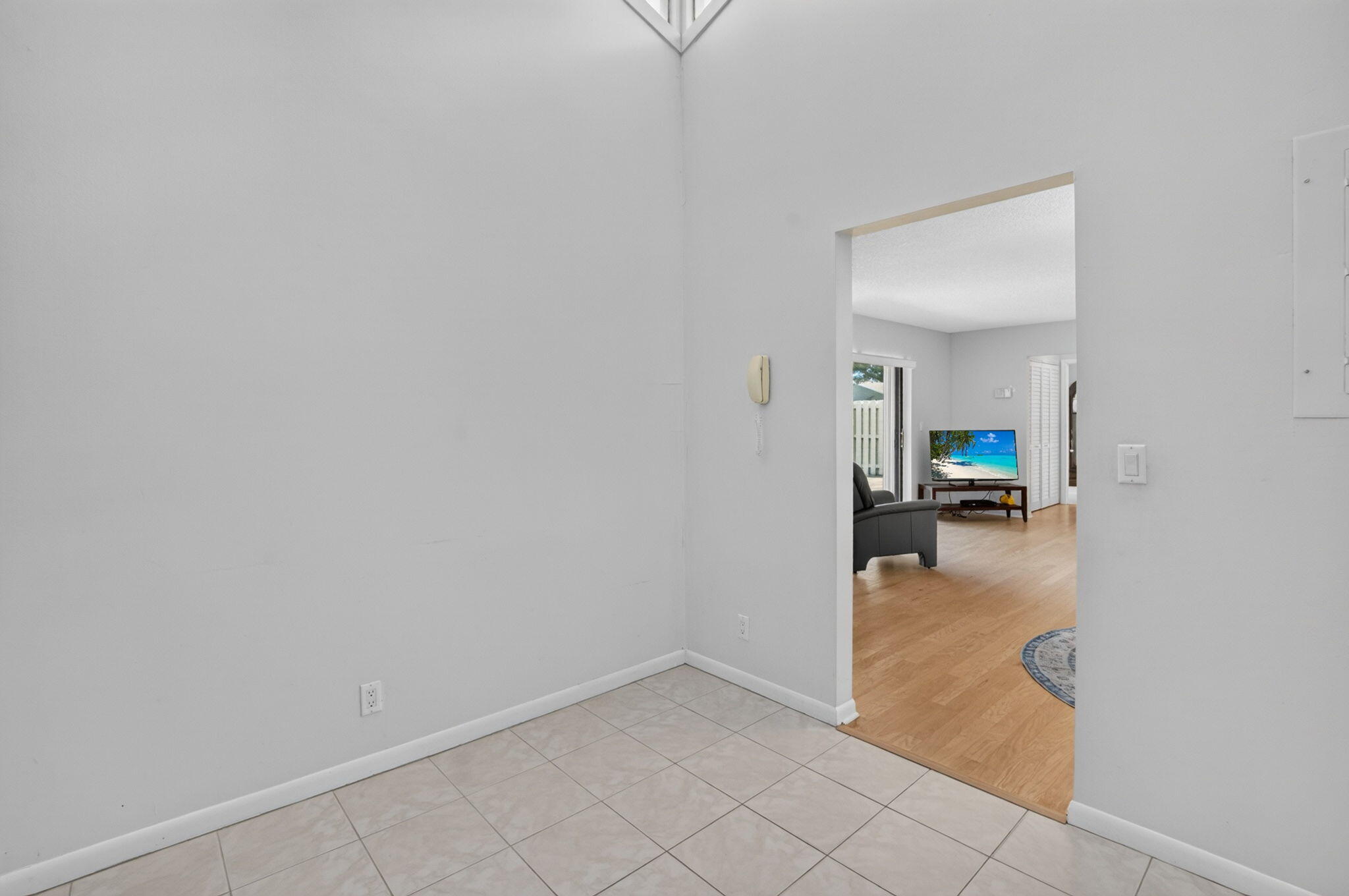 900 Nw 30th Avenue C Property Photo 10