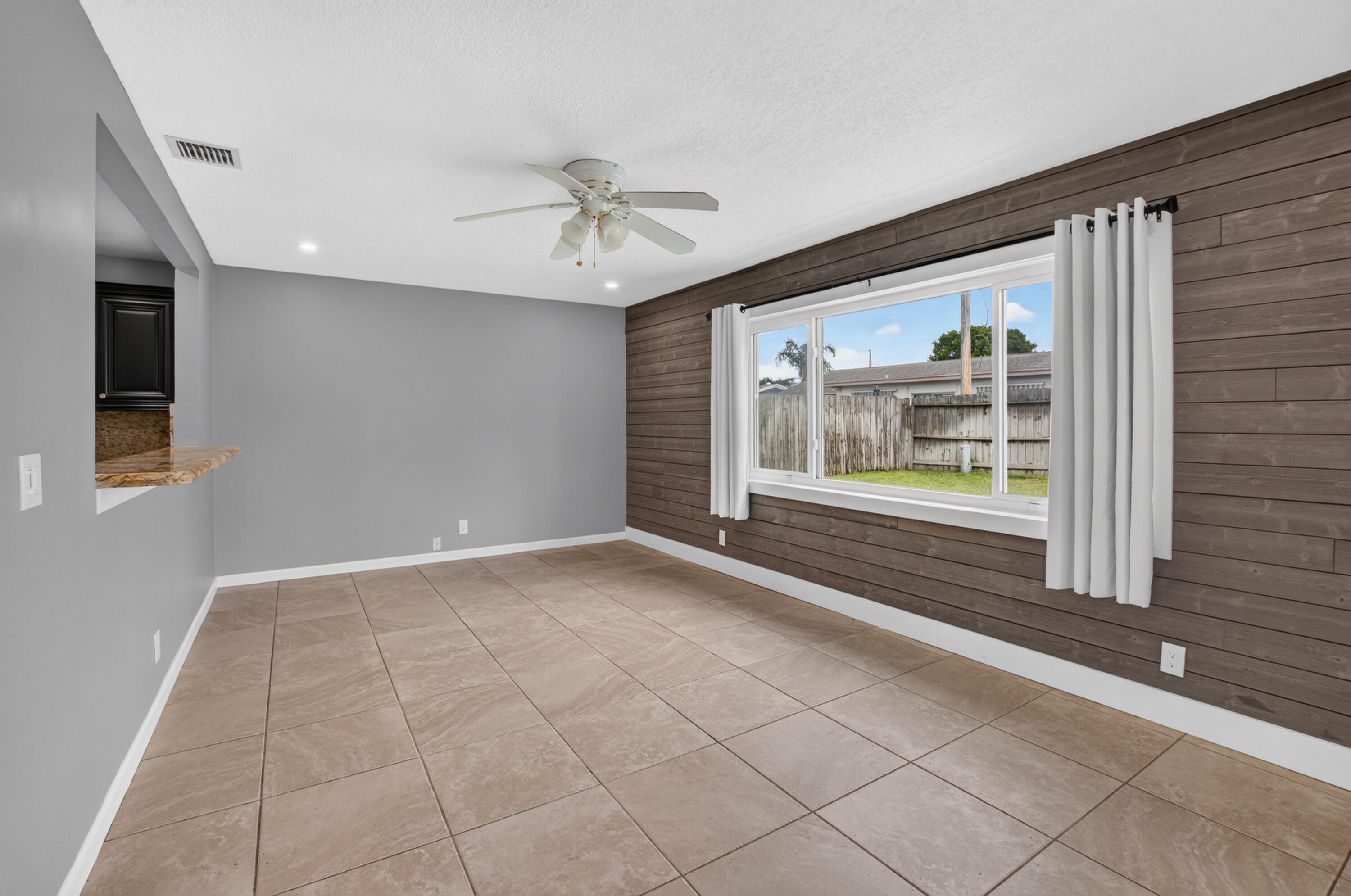 1023 Sw 25th Place Property Photo 25