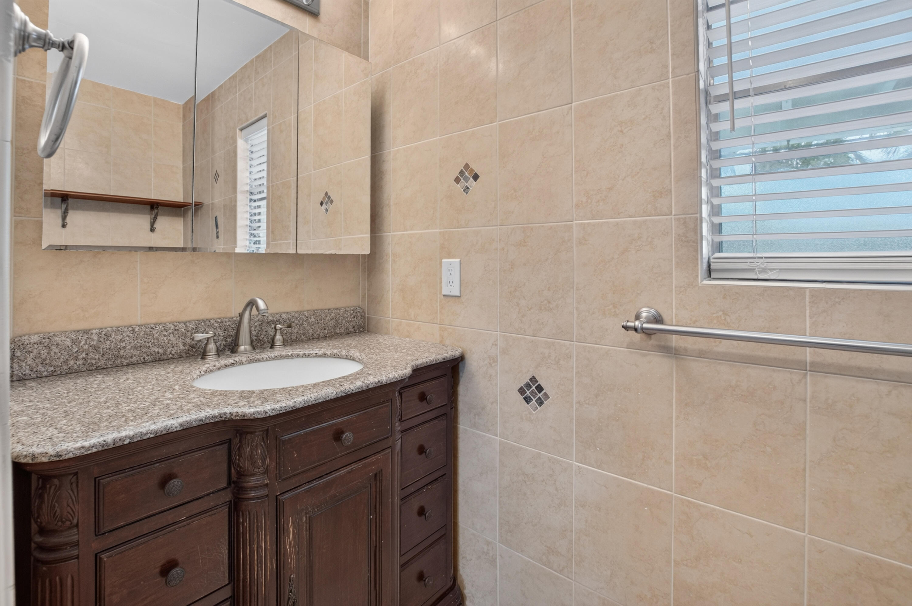 1023 Sw 25th Place Property Photo 38