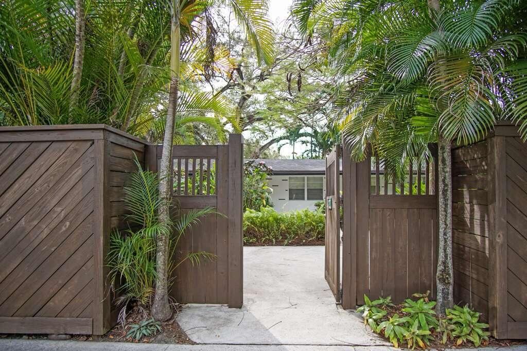 801 Sw 14th Avenue 1-7 Property Photo 2