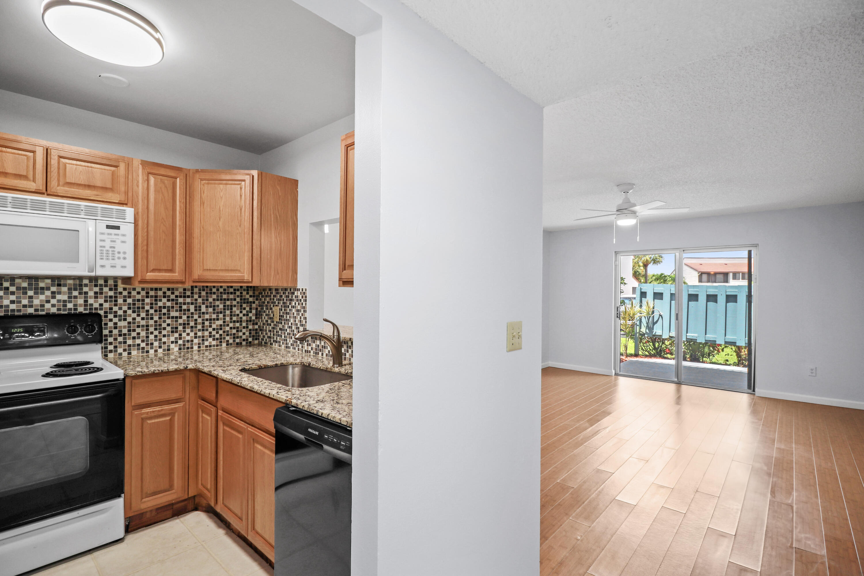 950 S Kanner Highway D5 Property Photo 1