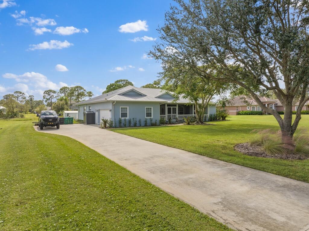 10611 Pine Needle Drive Property Photo 2