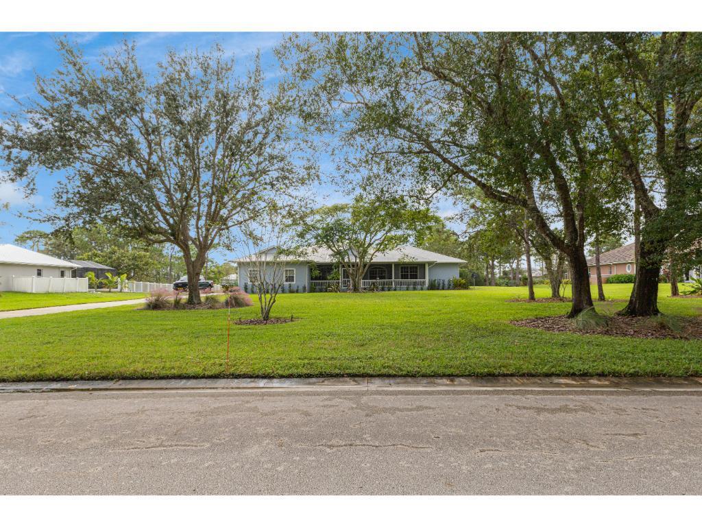 10611 Pine Needle Drive Property Photo 4