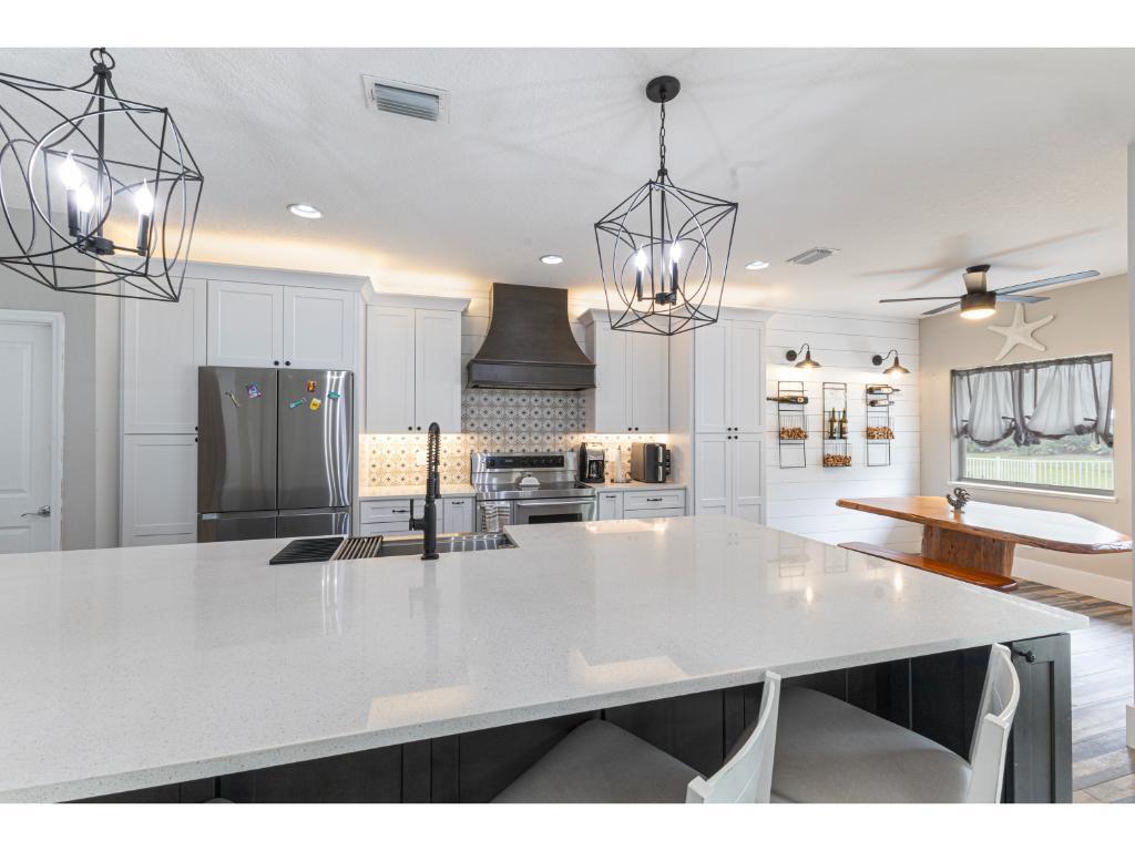 10611 Pine Needle Drive Property Photo 13