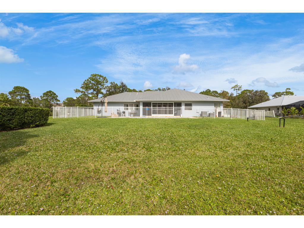 10611 Pine Needle Drive Property Photo 38