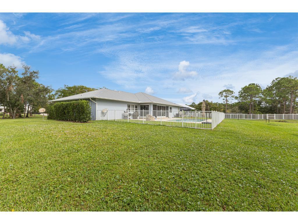 10611 Pine Needle Drive Property Photo 39