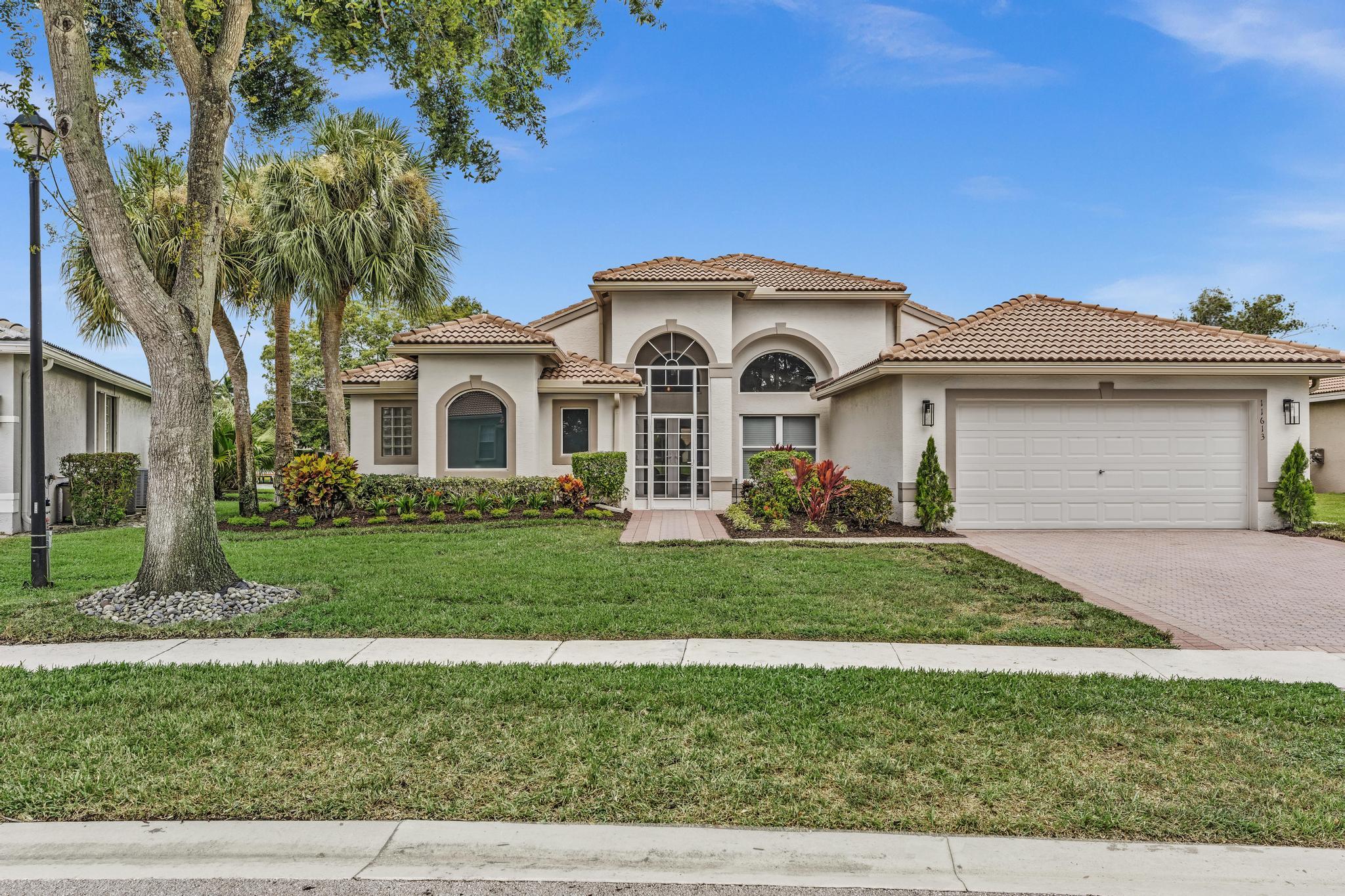 11613 Pamplona Boulevard Property Photo 1