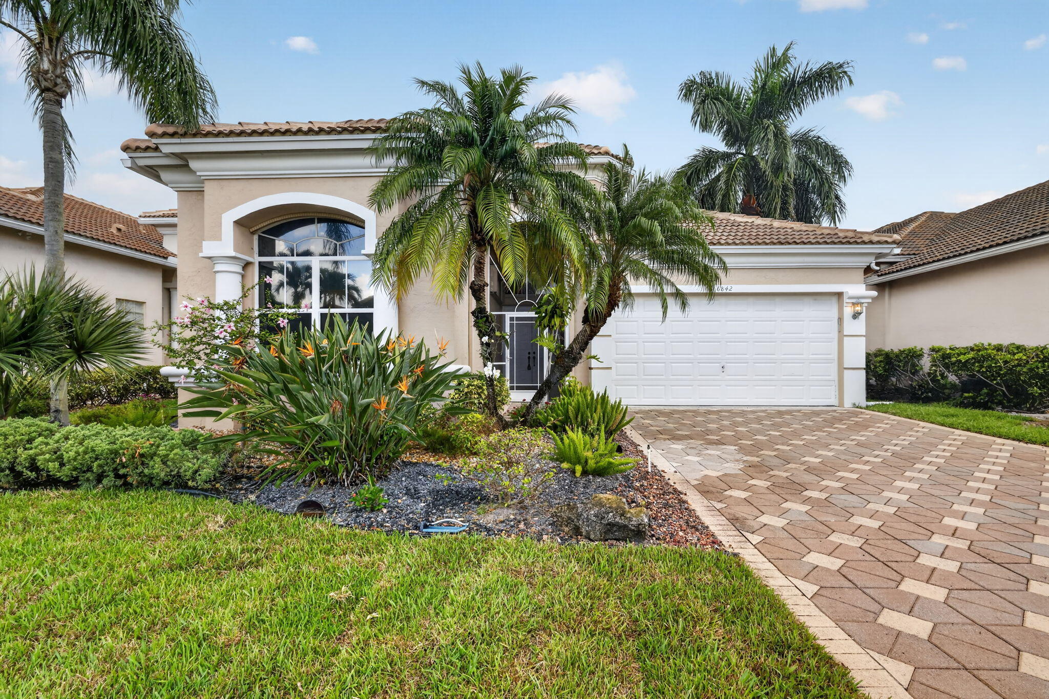 6842 Fairway Lakes Drive Property Photo 1