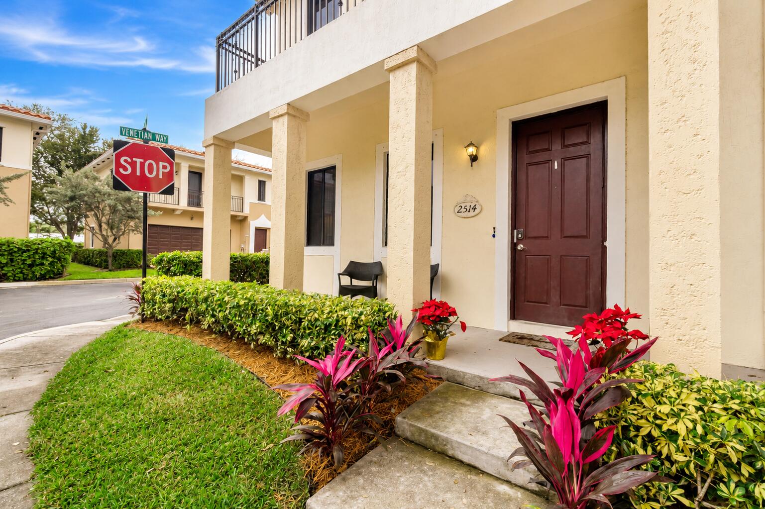 2514 Venetian Court 2514 Property Photo 1