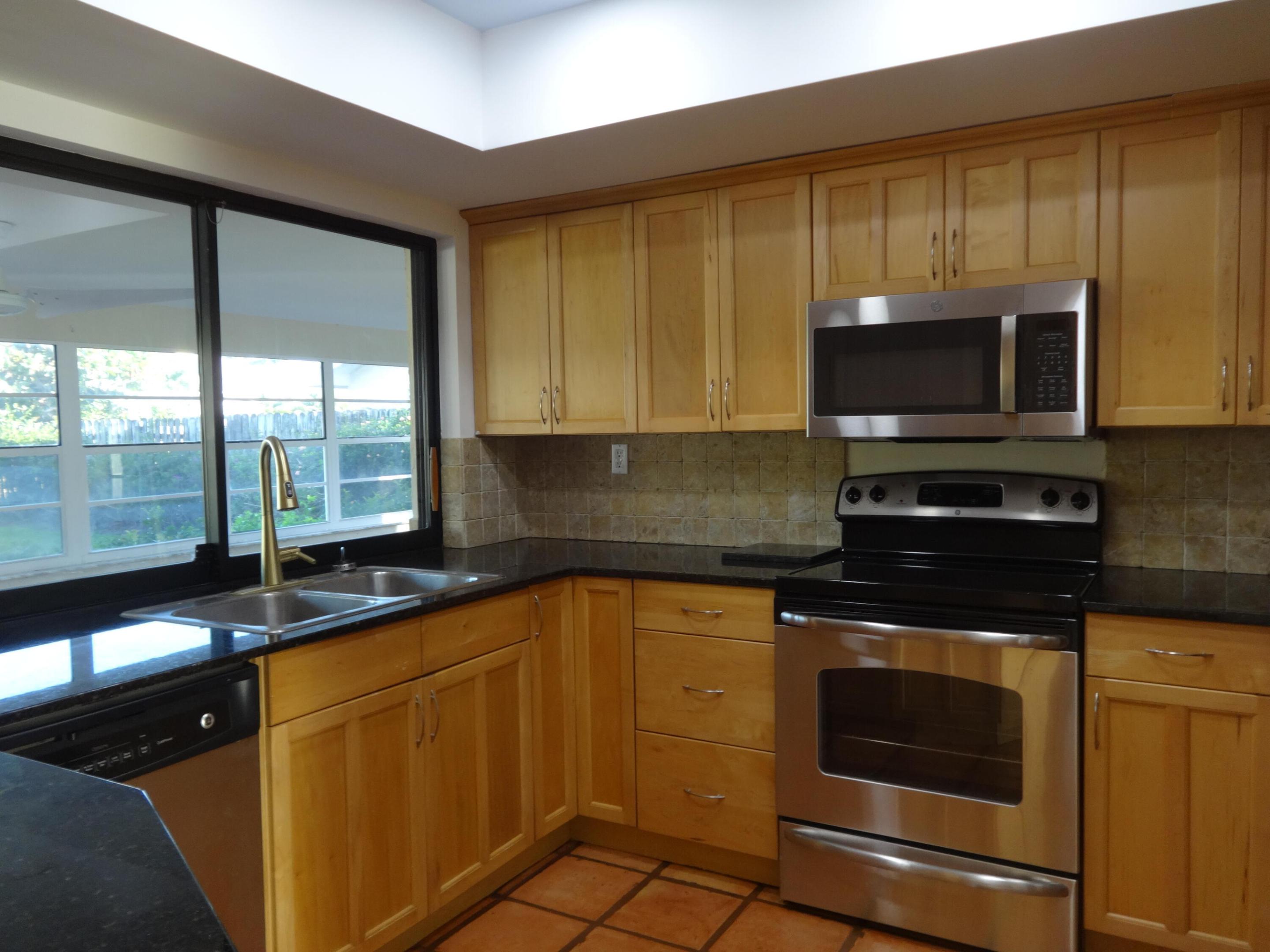 13868 Cocoanut Avenue Property Photo 2