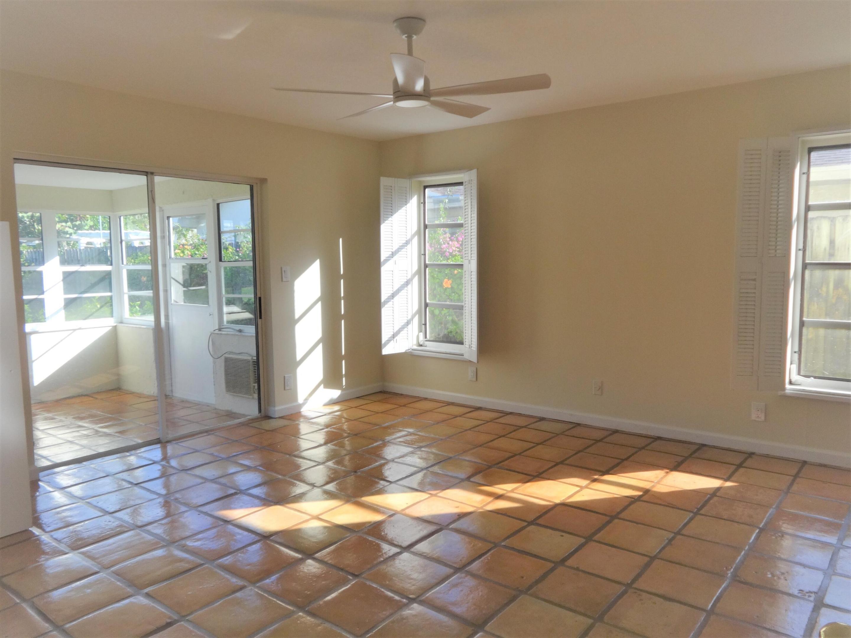 13868 Cocoanut Avenue Property Photo 4