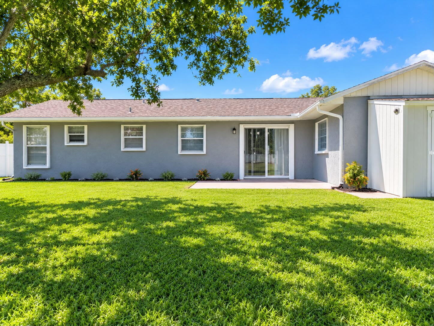 7402 Lakeland Boulevard Property Photo 3