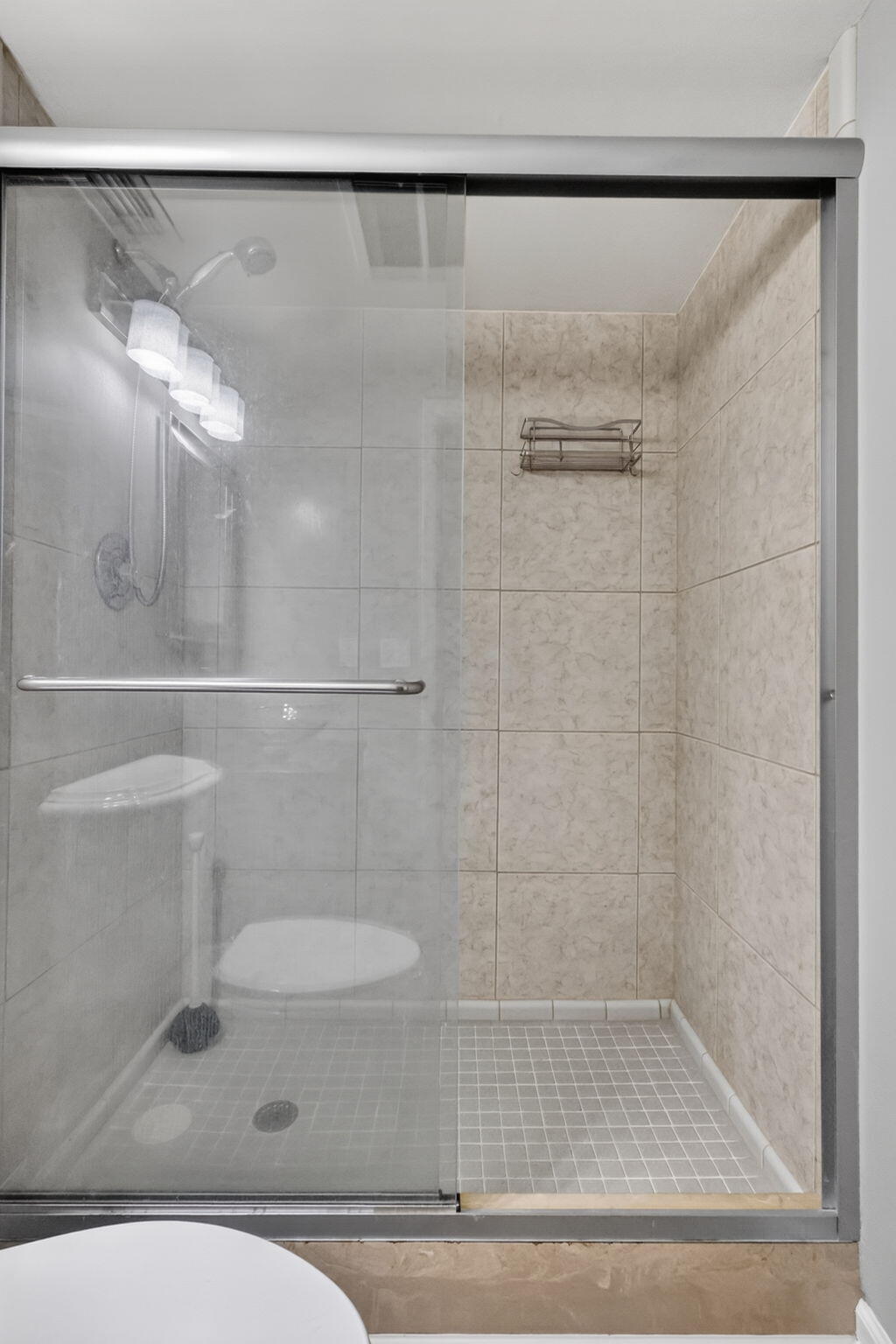 3659 Victoria Drive Property Photo 22