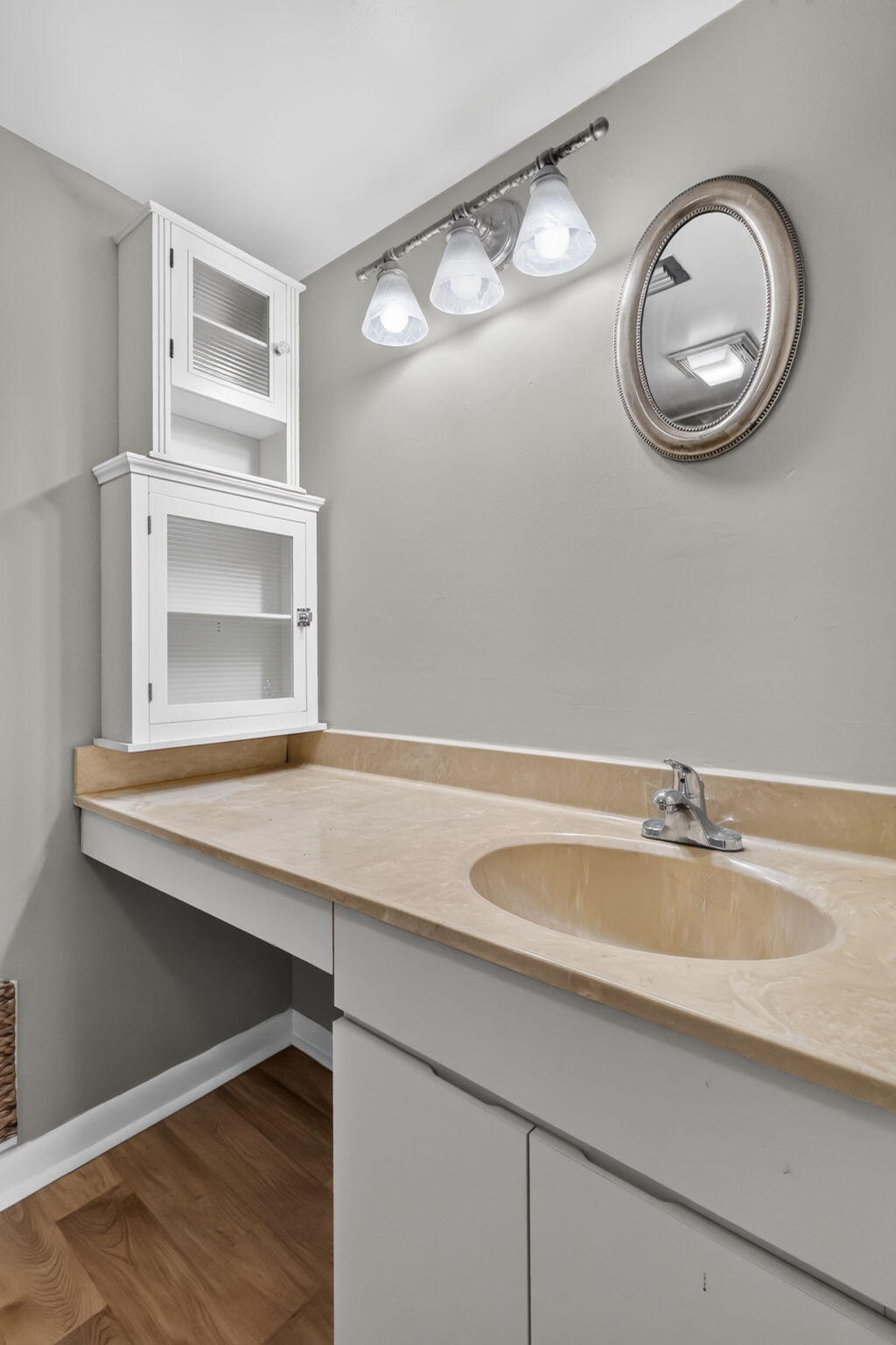 3659 Victoria Drive Property Photo 27