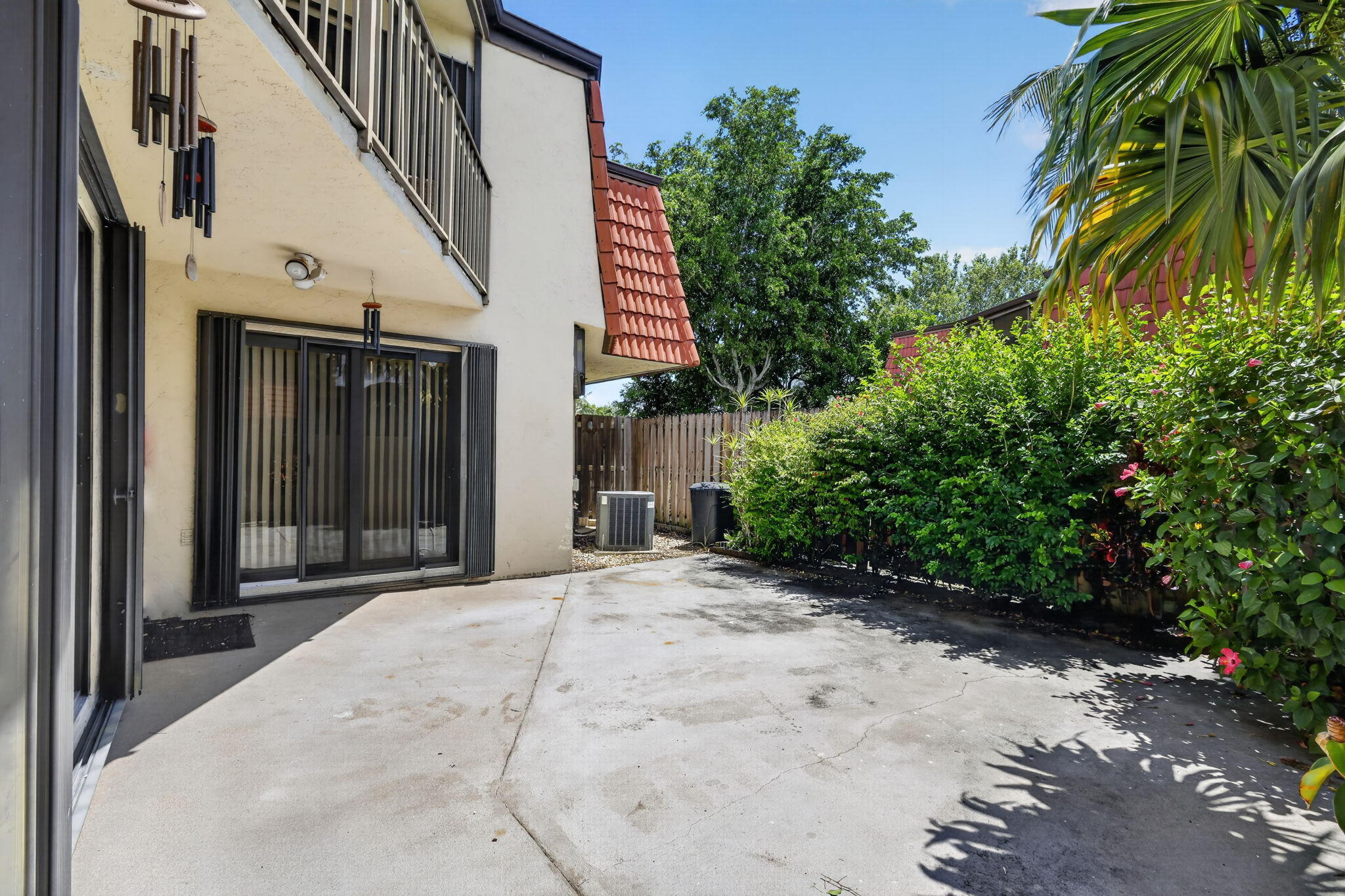 3659 Victoria Drive Property Photo 32