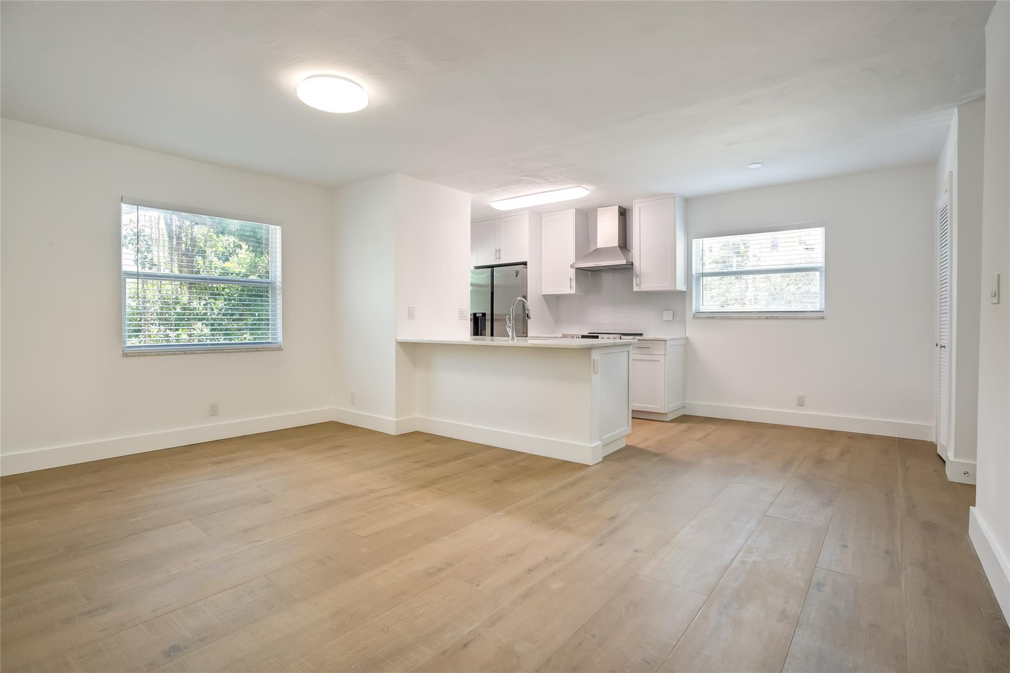 530 S Federal Highway 14 Property Photo 3