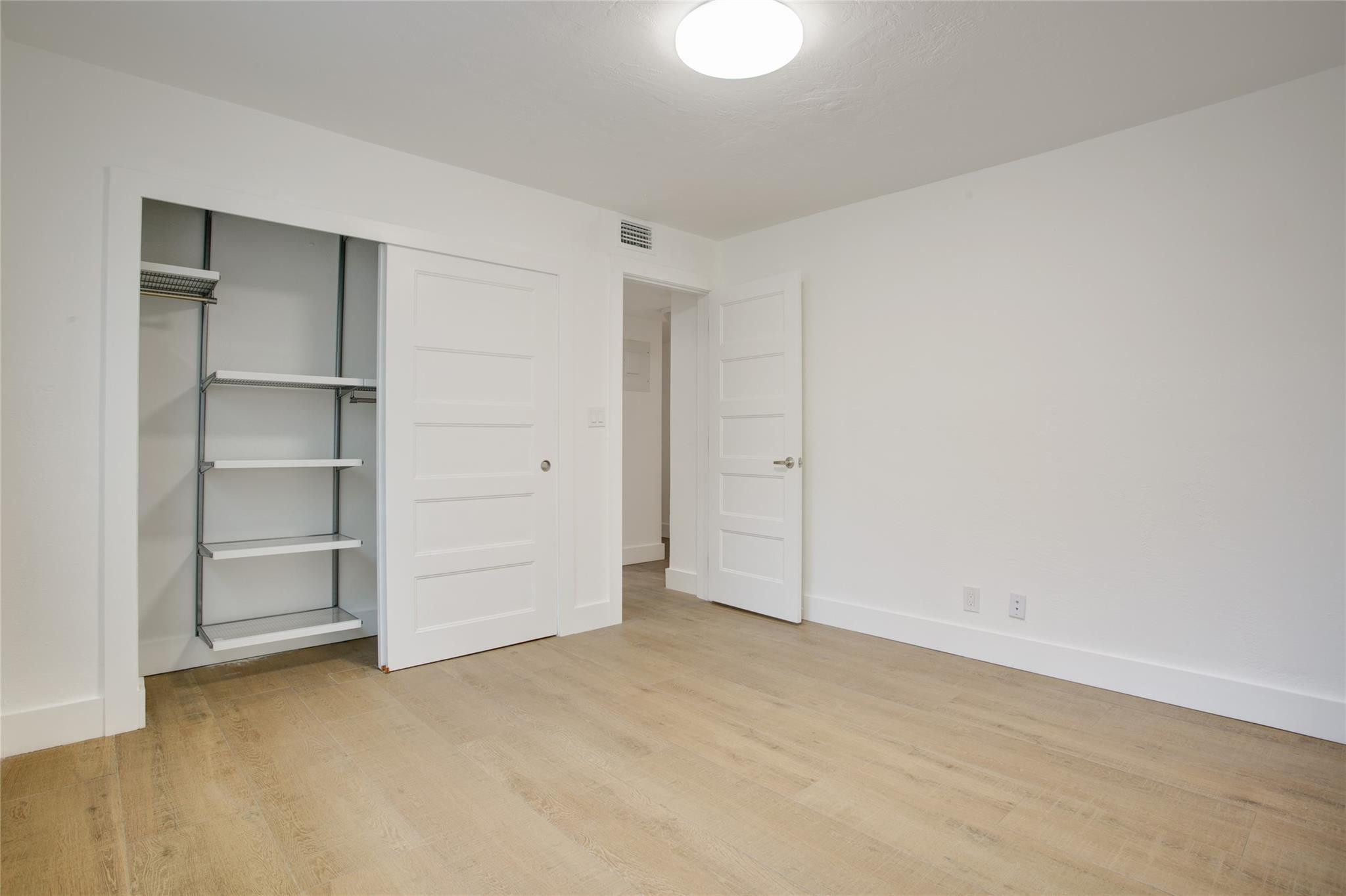 530 S Federal Highway 14 Property Photo 9