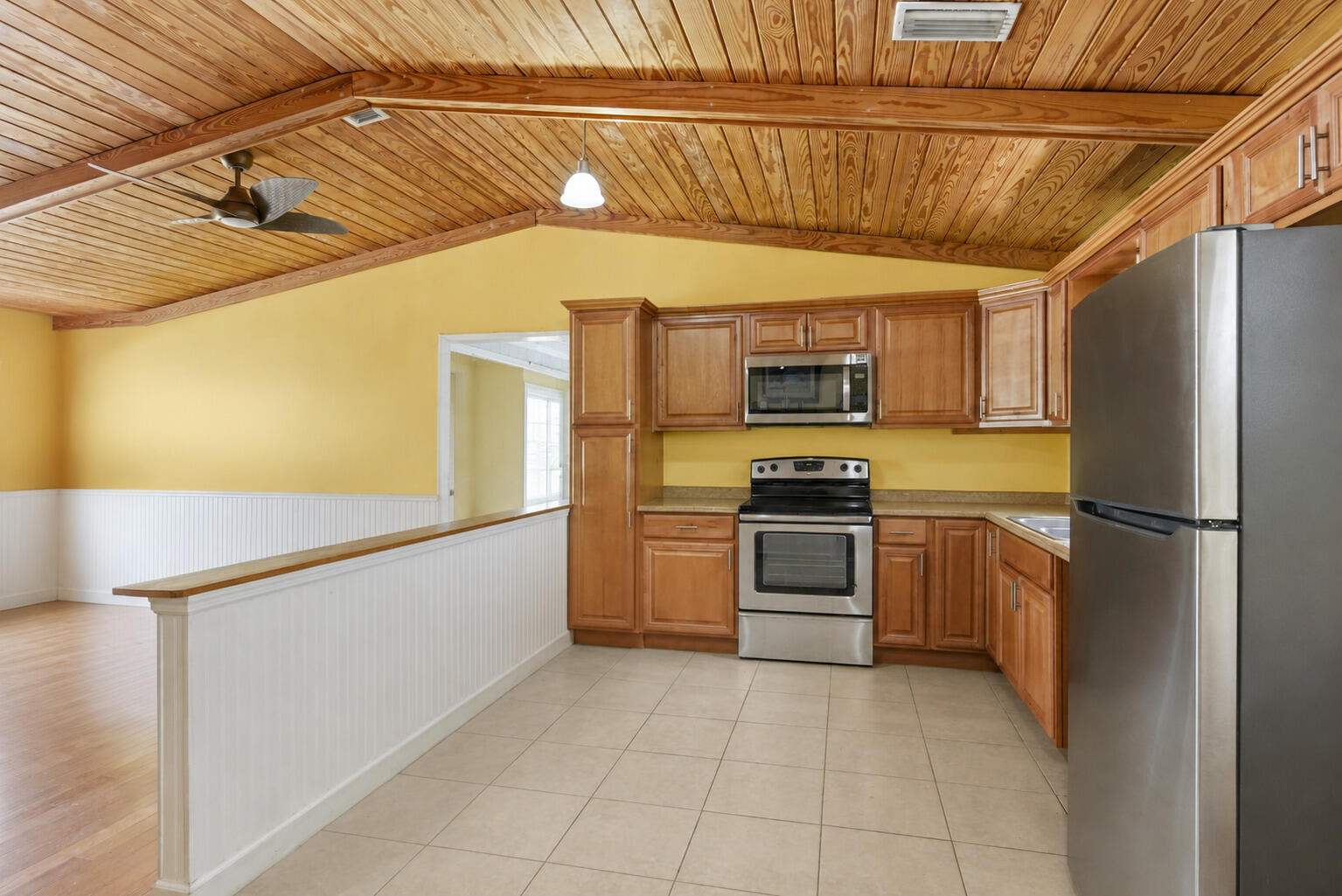1076 Ne Banyan Tree Drive Property Photo 8