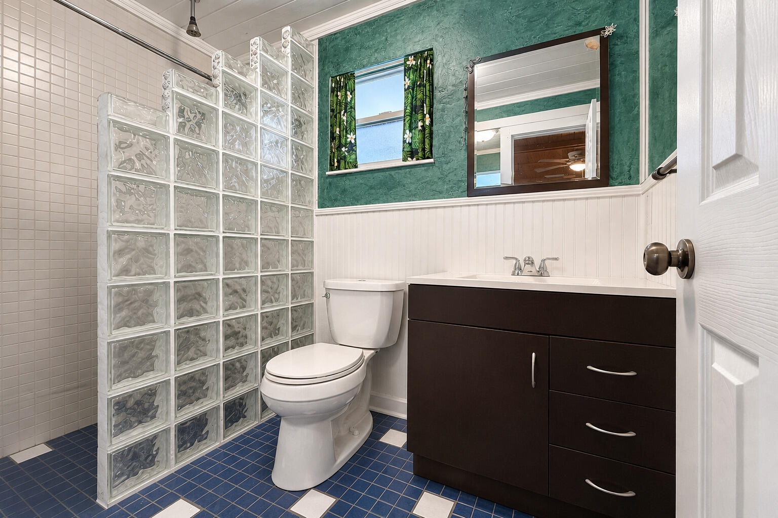 1076 Ne Banyan Tree Drive Property Photo 11