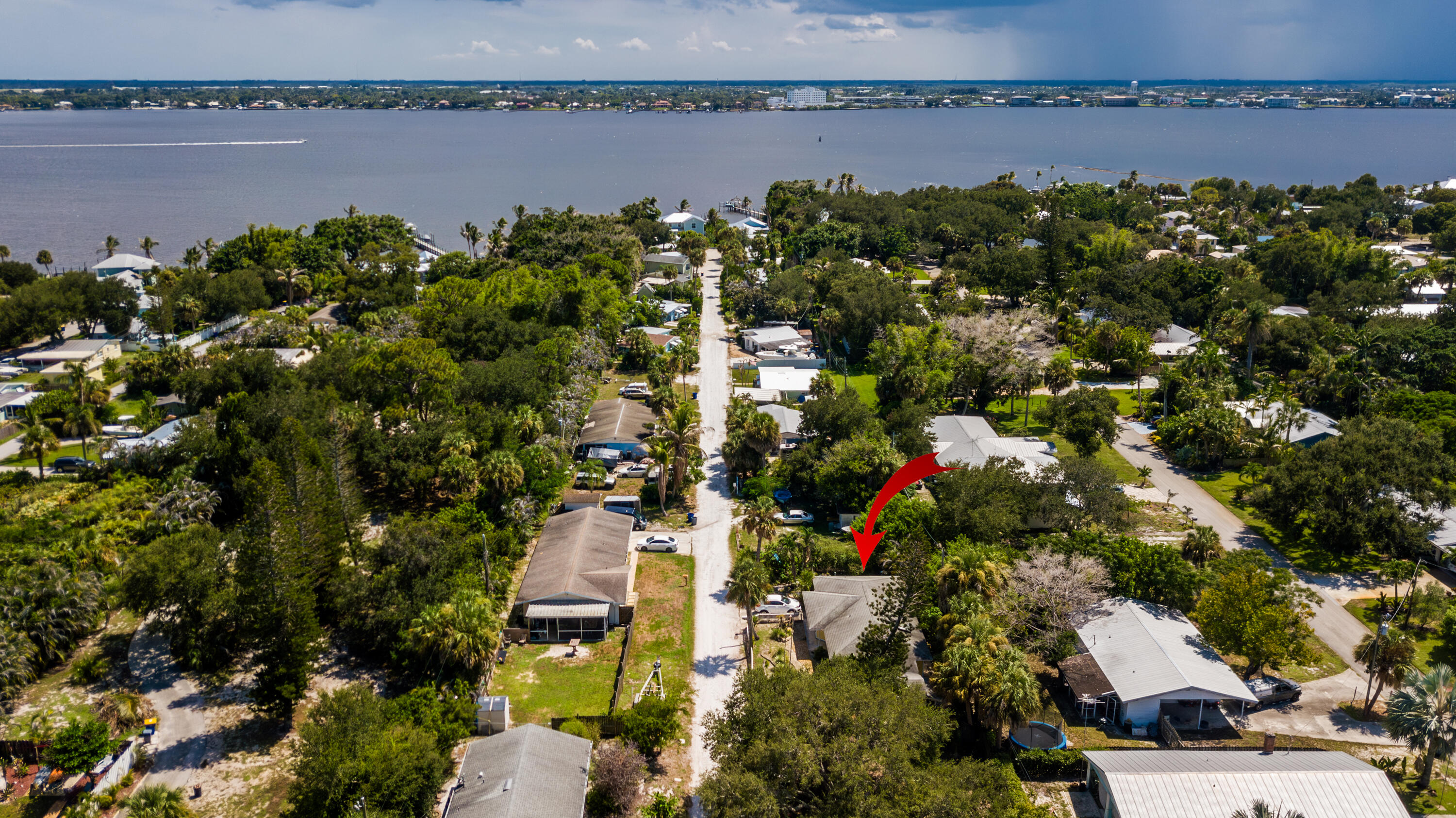 1076 Ne Banyan Tree Drive Property Photo 23