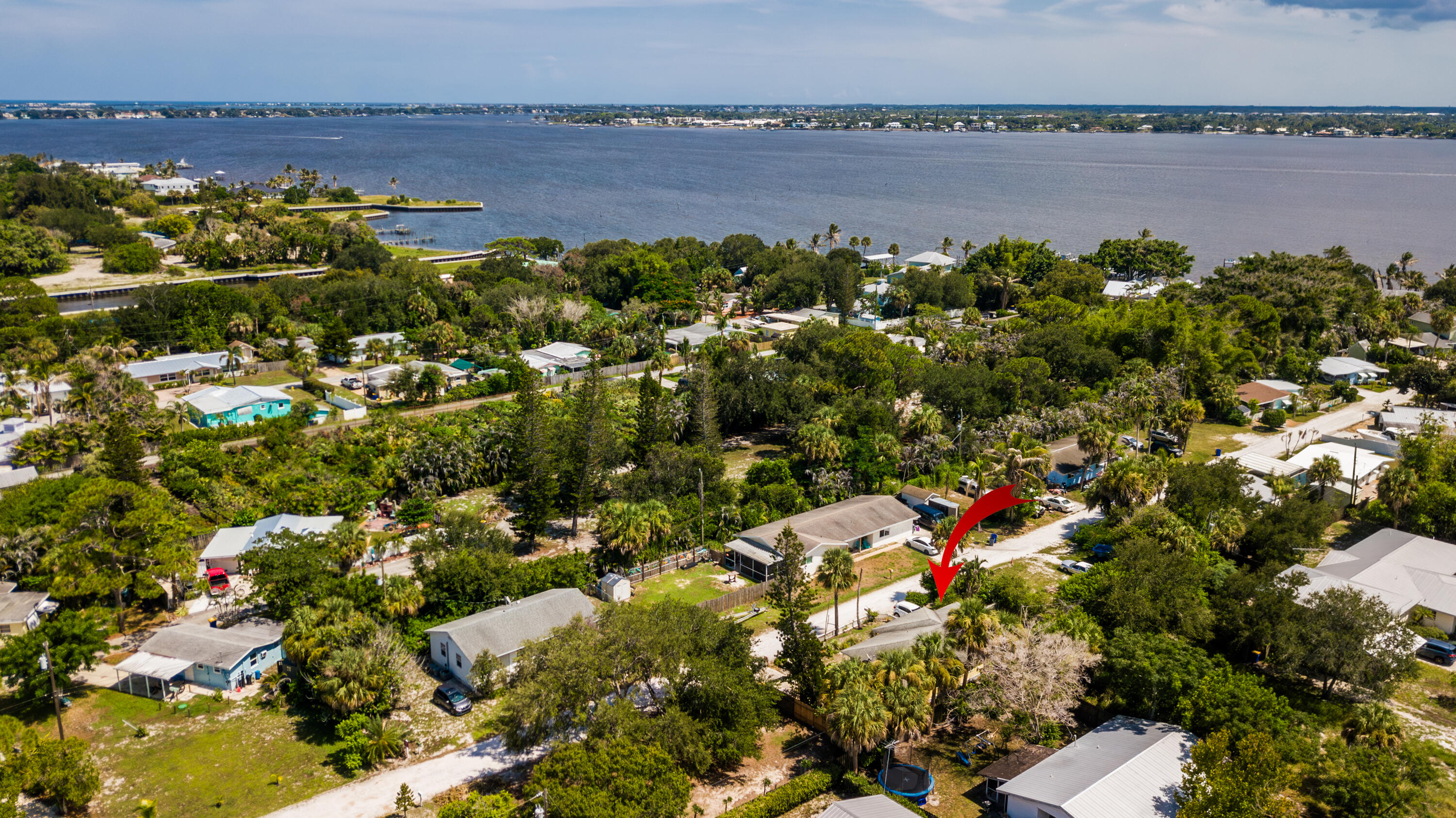 1076 Ne Banyan Tree Drive Property Photo 24
