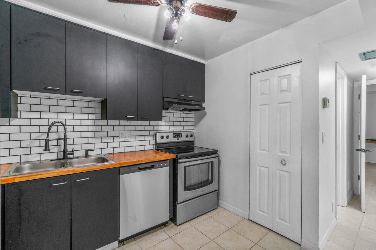 1149 Nw 13th Street 5 Property Photo 6