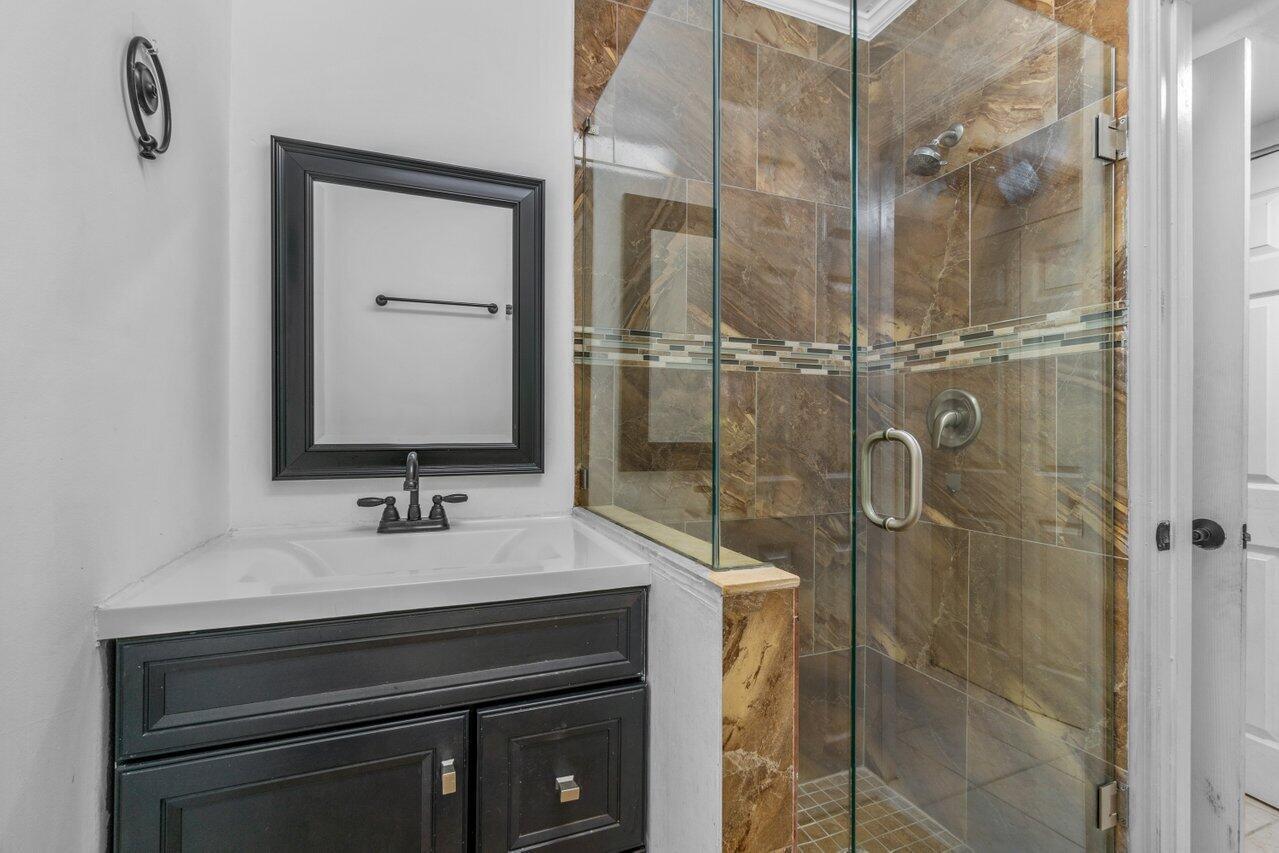 1149 Nw 13th Street 5 Property Photo 7