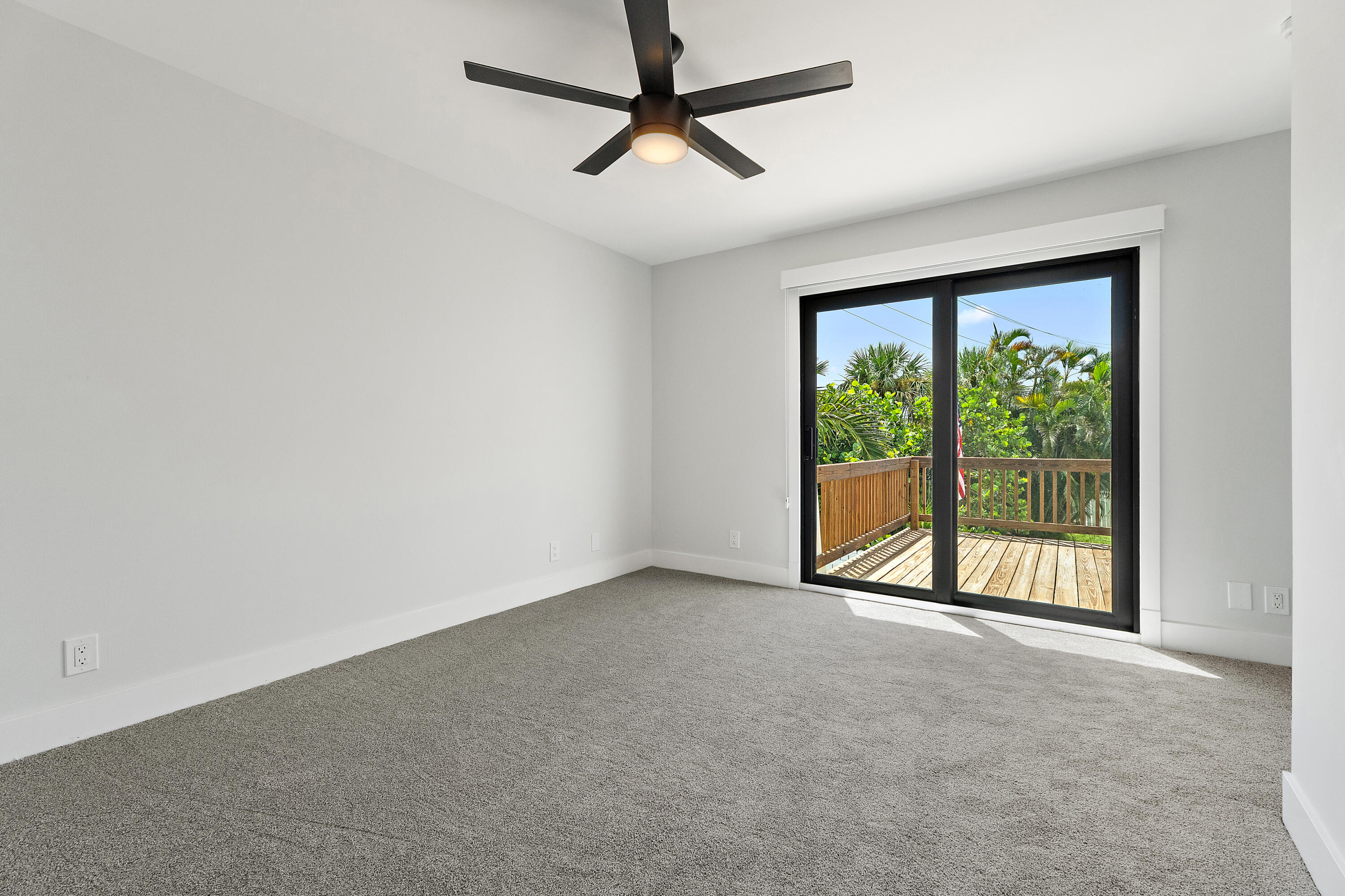 141 E Riverside Drive 6a Property Photo 19