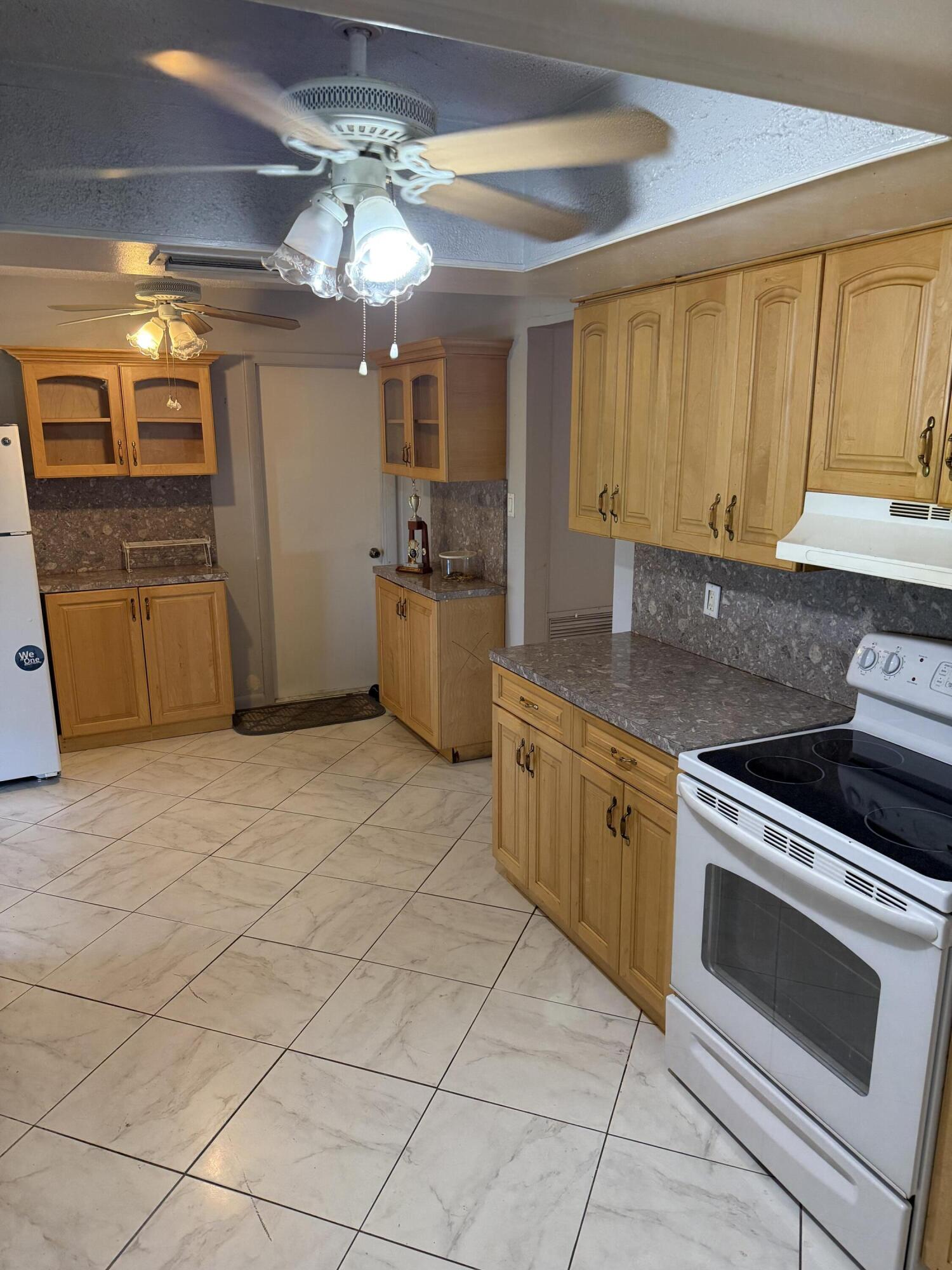 7250 Nw 8th Court Property Photo 1