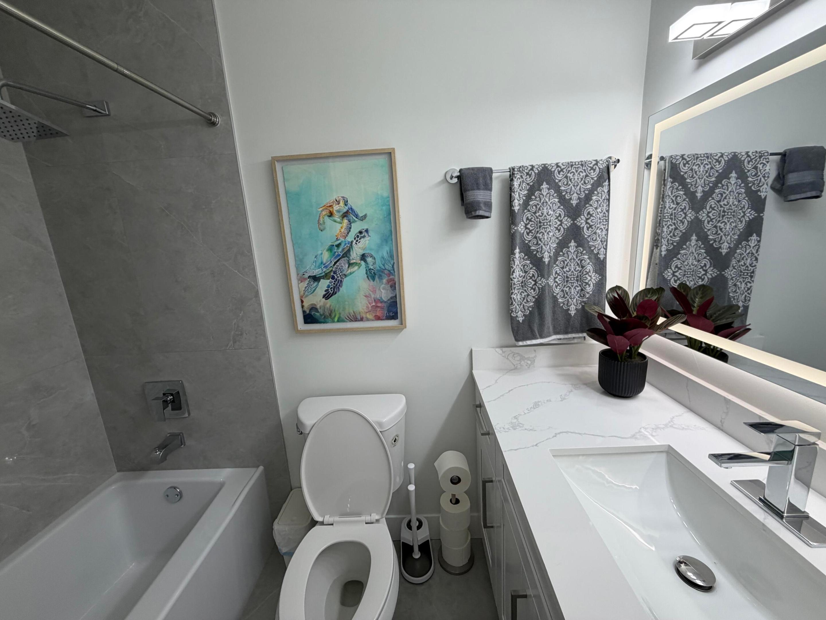 712 E Boulevard Chatelaine Property Photo 38