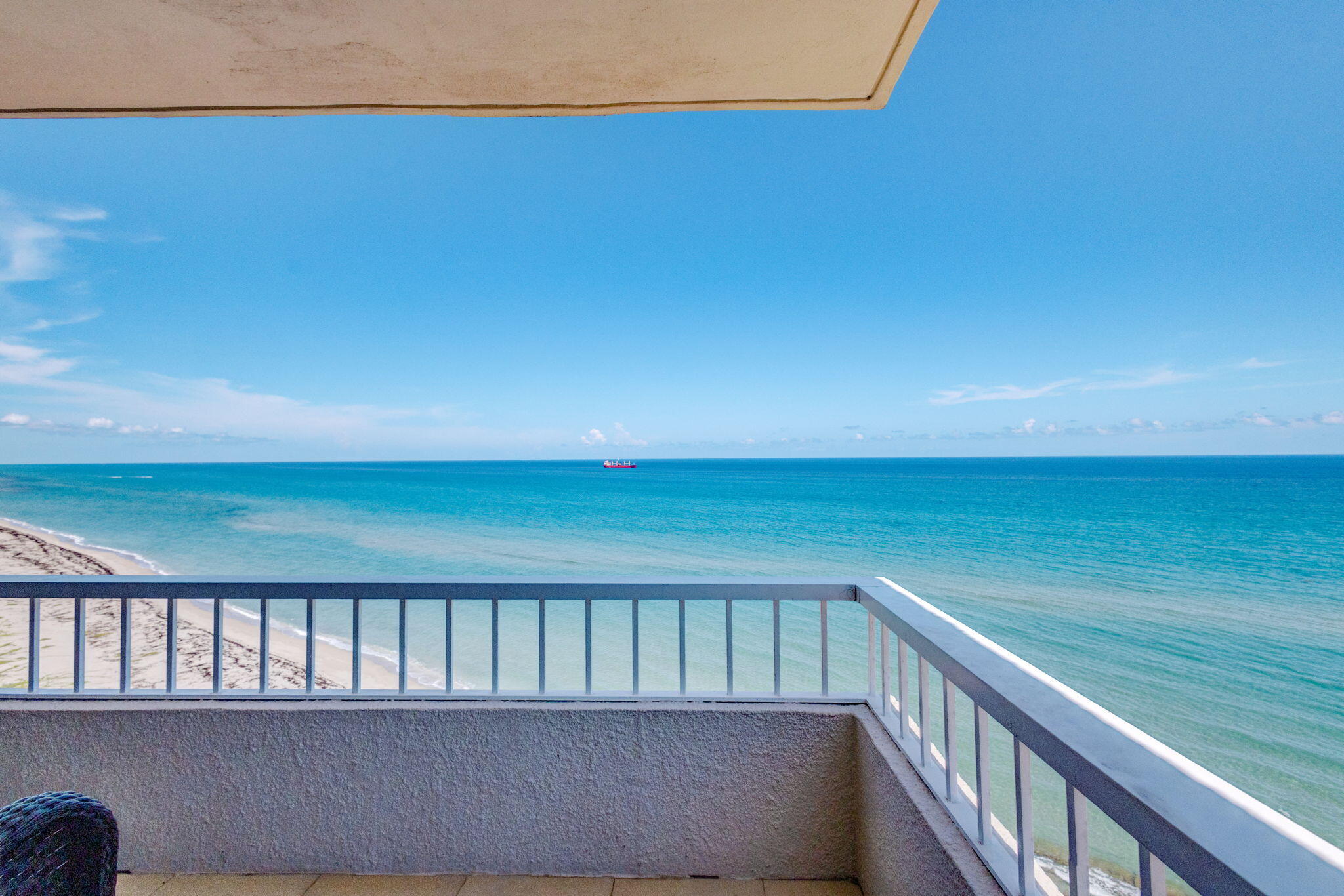 5540 N Ocean Drive 14a Property Photo 6