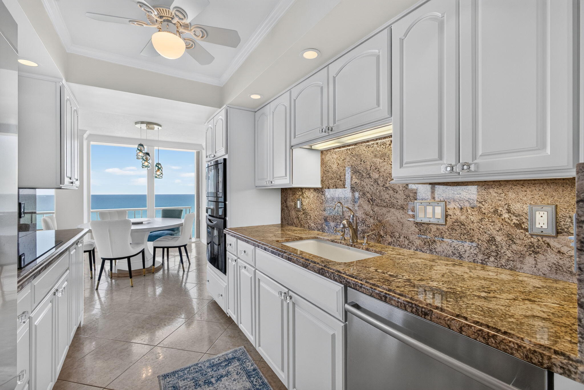 5540 N Ocean Drive 14a Property Photo 25