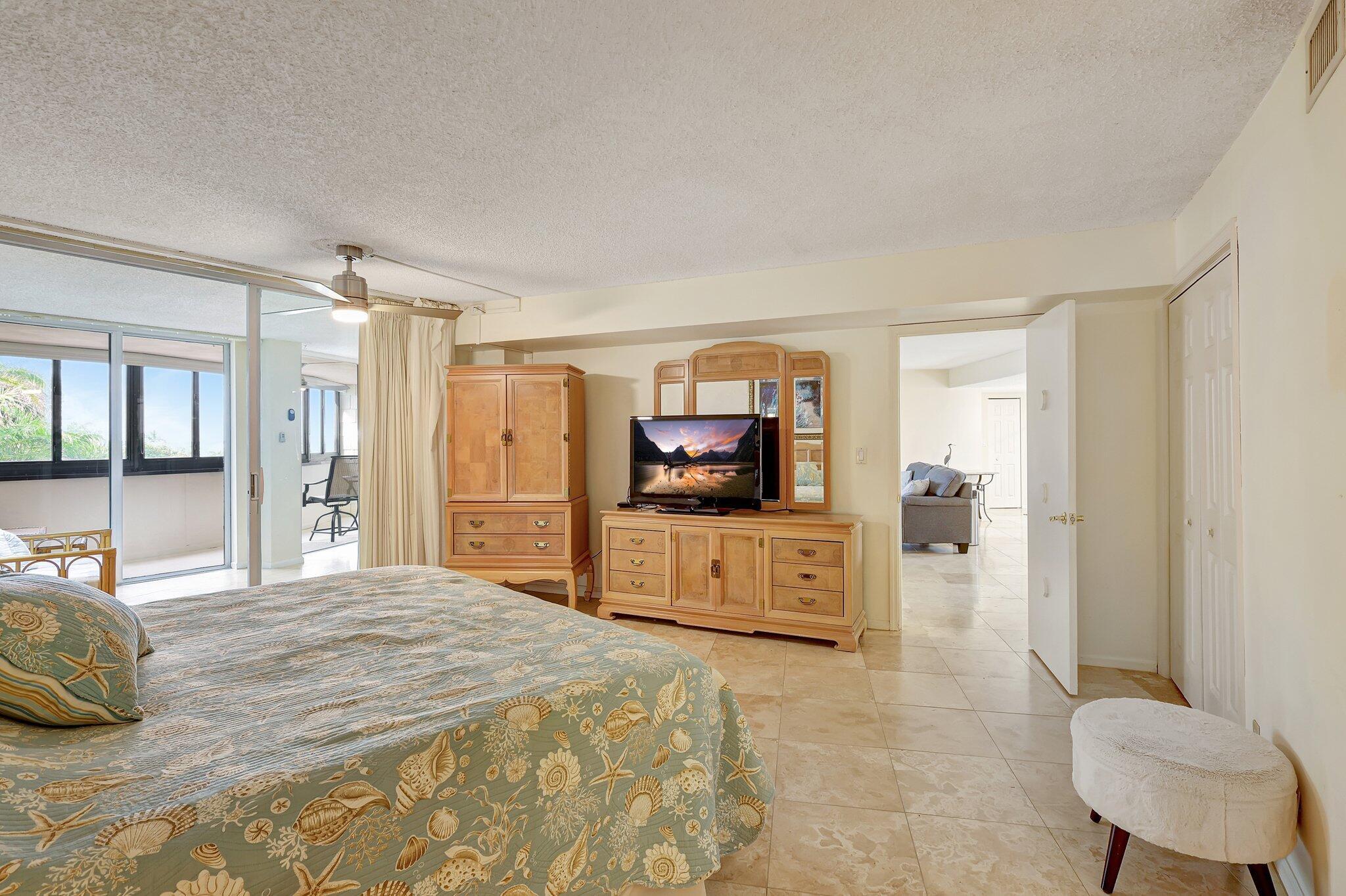 1357 Ne Ocean Boulevard 318 Property Photo 5