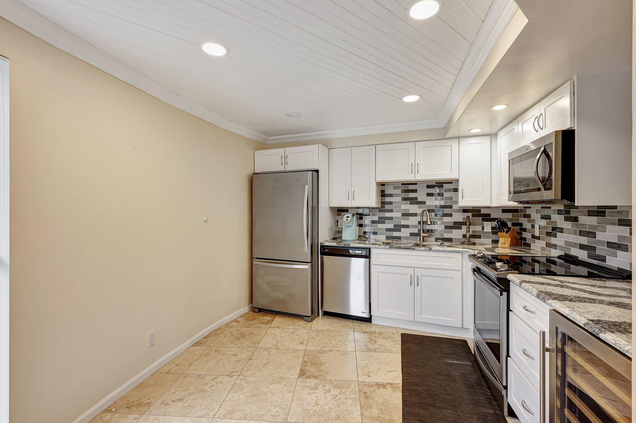 1357 Ne Ocean Boulevard 318 Property Photo 25