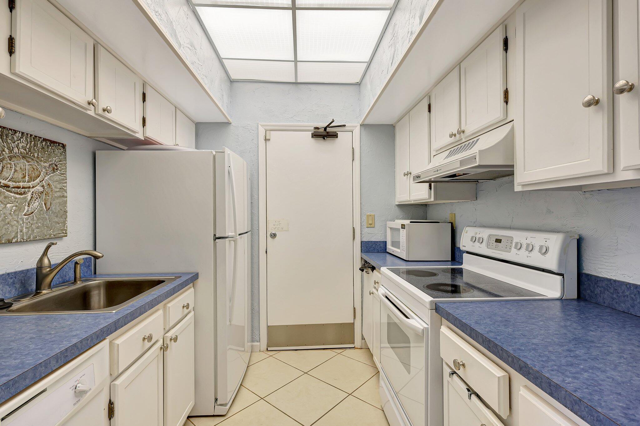 1357 Ne Ocean Boulevard 318 Property Photo 47