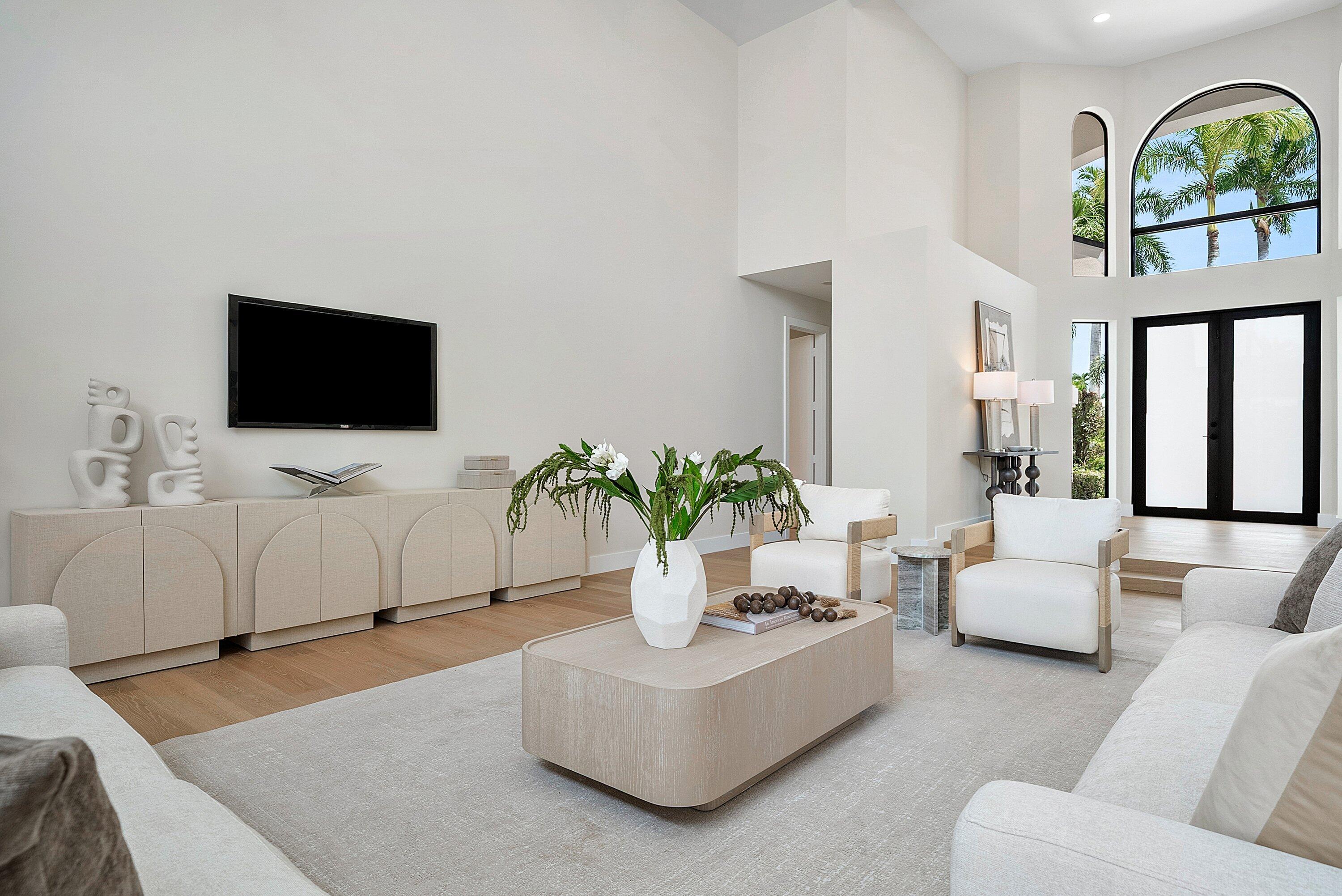 4484 Bocaire Boulevard Property Photo 4