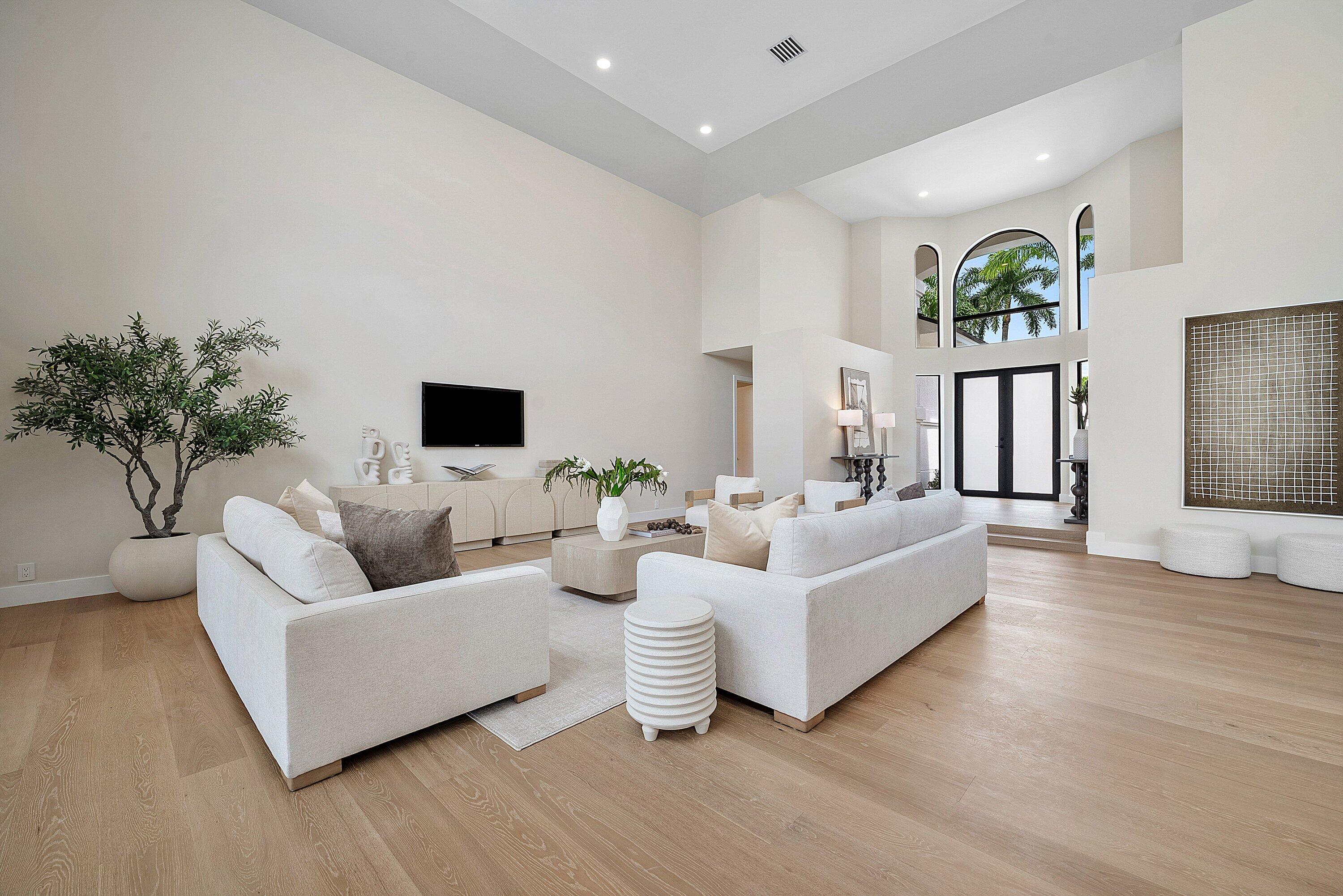 4484 Bocaire Boulevard Property Photo 6