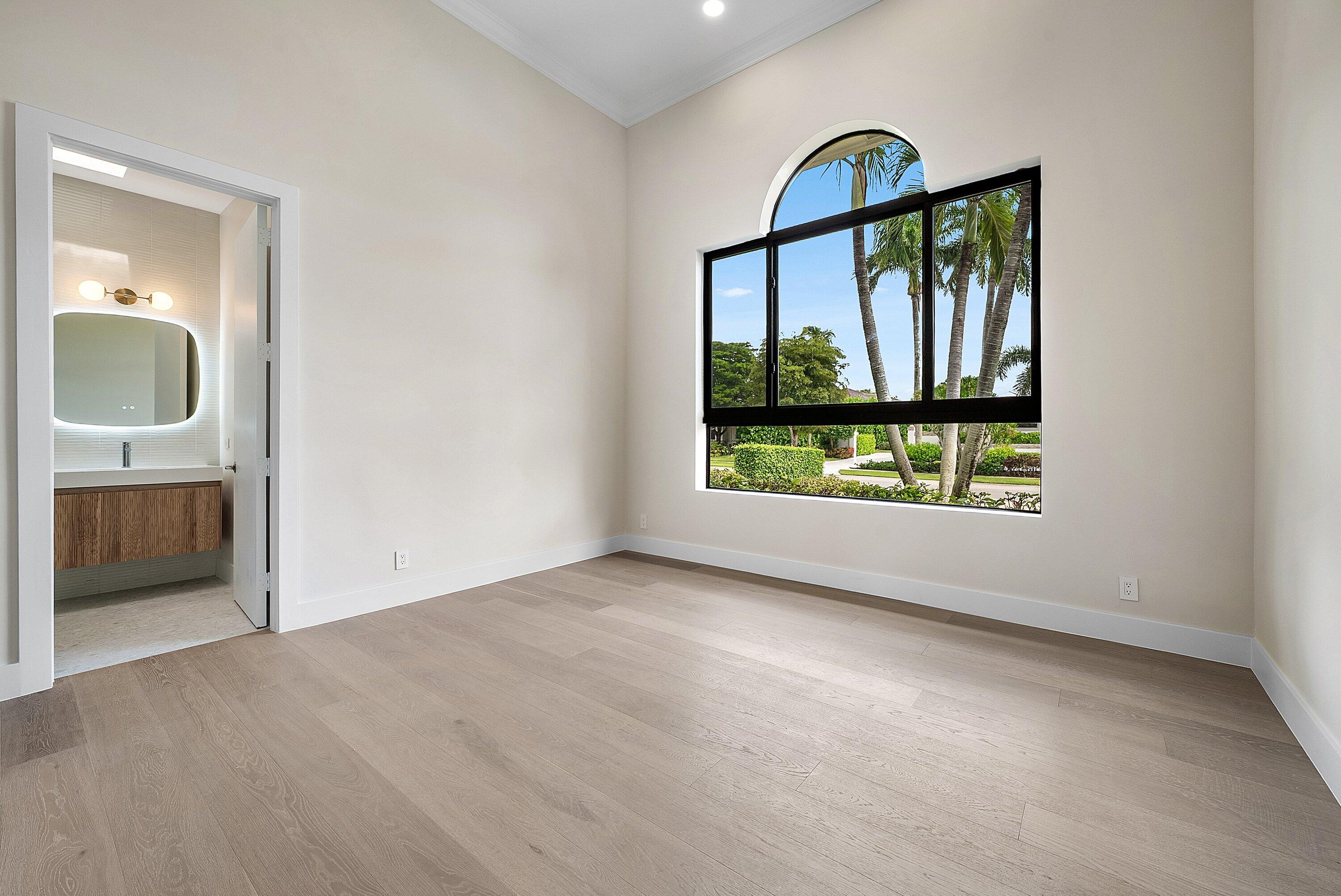 4484 Bocaire Boulevard Property Photo 35