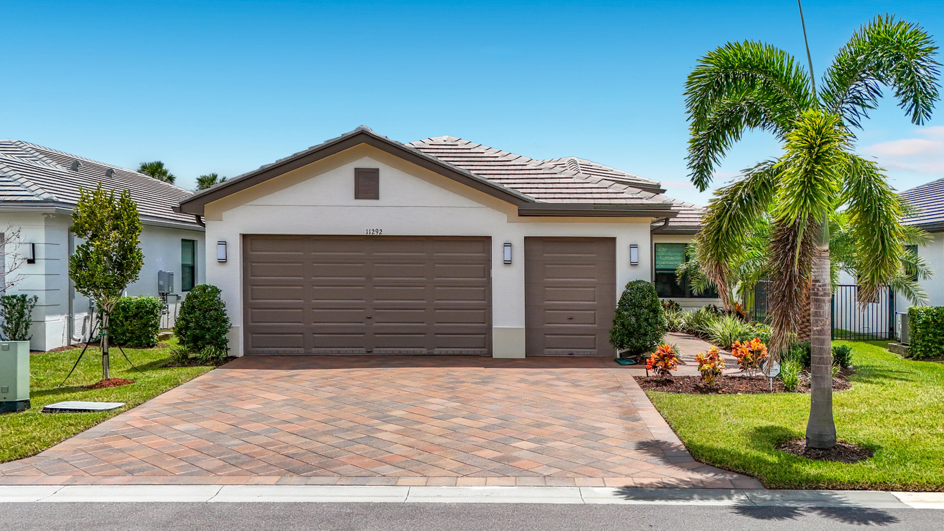 11292 Sw Panorama Road Property Photo 1
